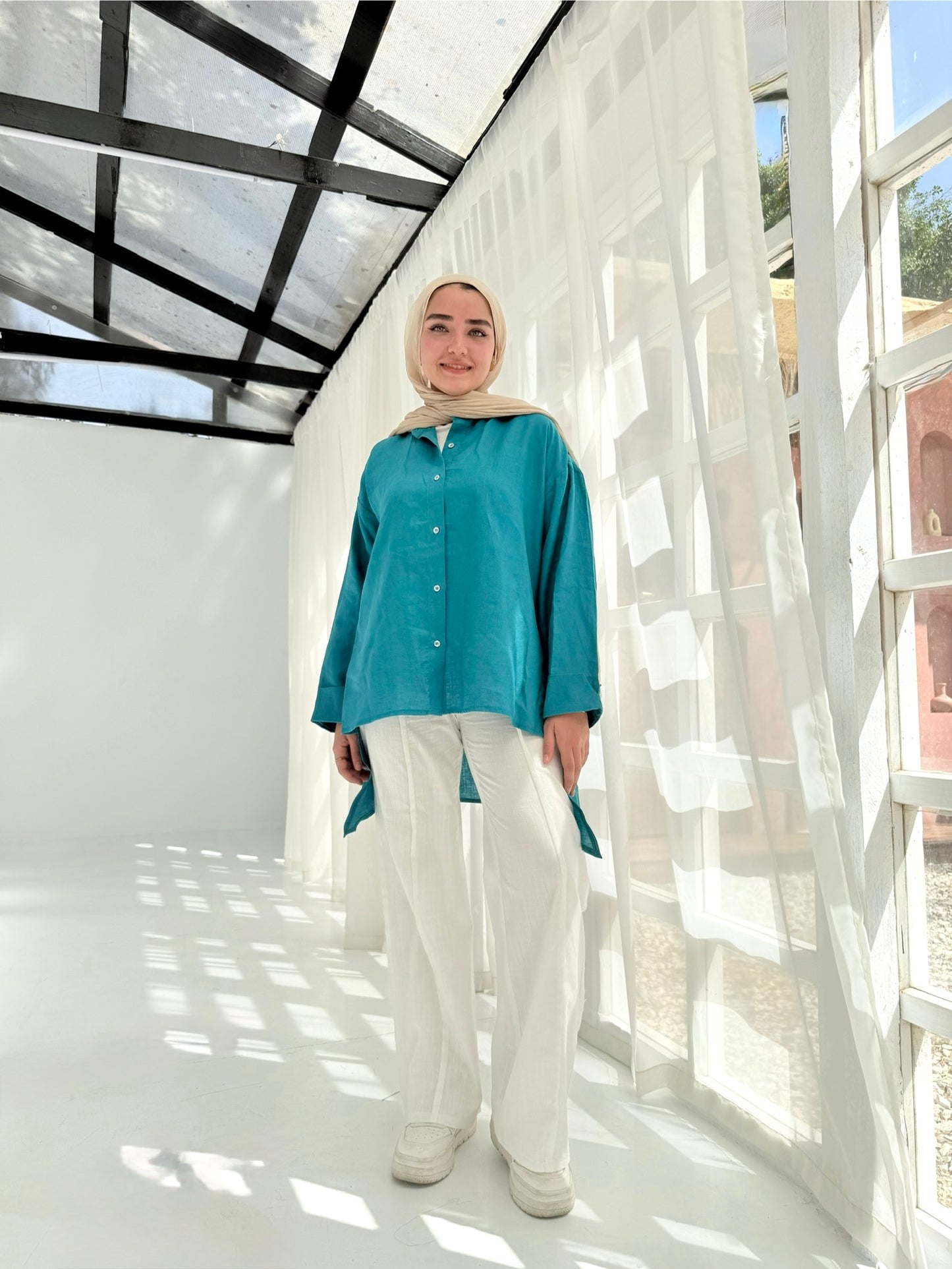 Pure linen shirt in Petroleum
