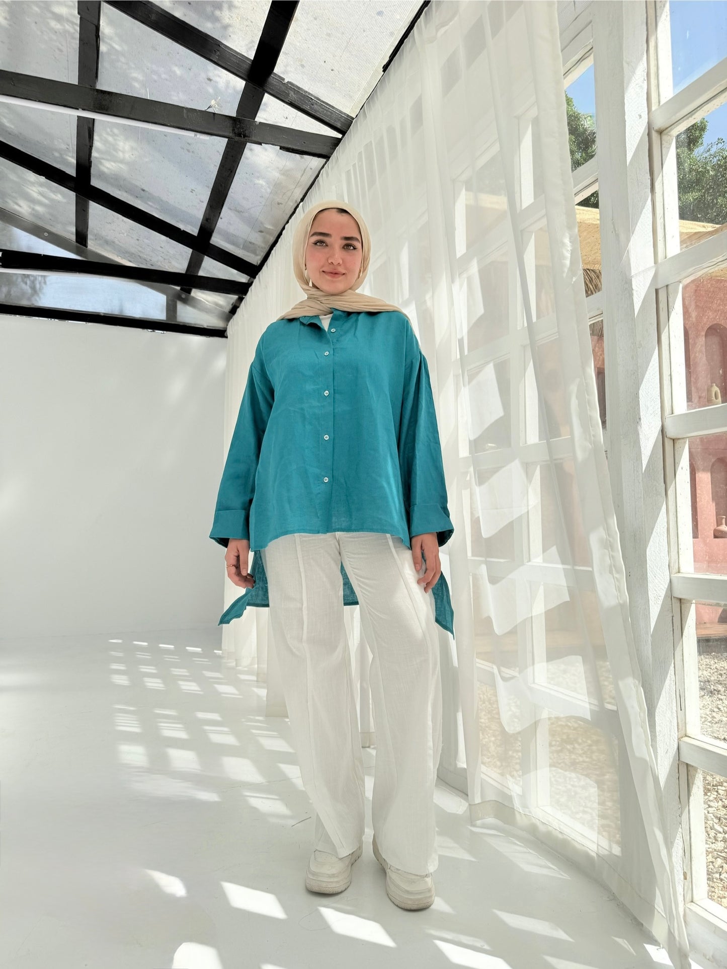 Pure linen shirt in Petroleum