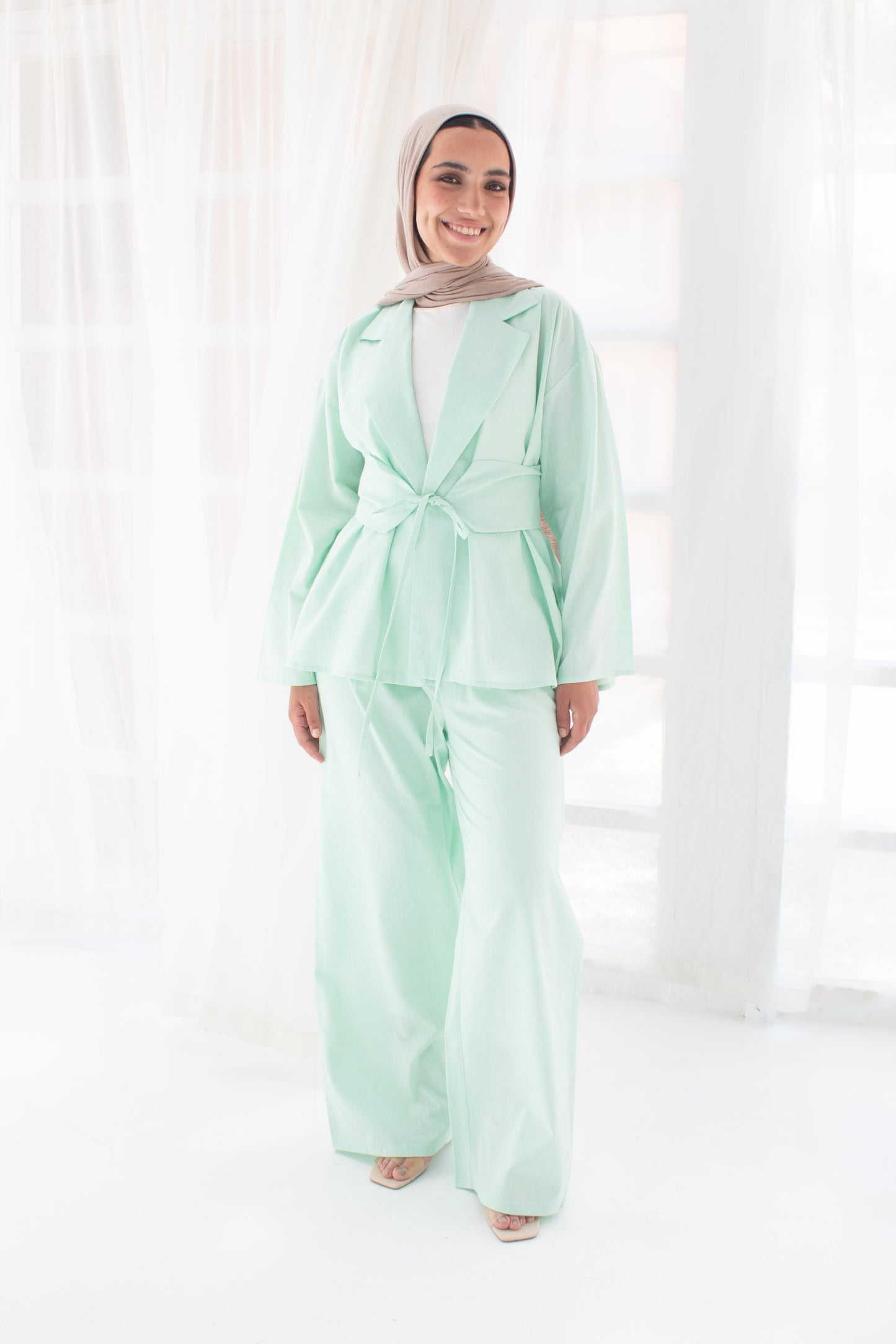 Yasu lemonade linen set