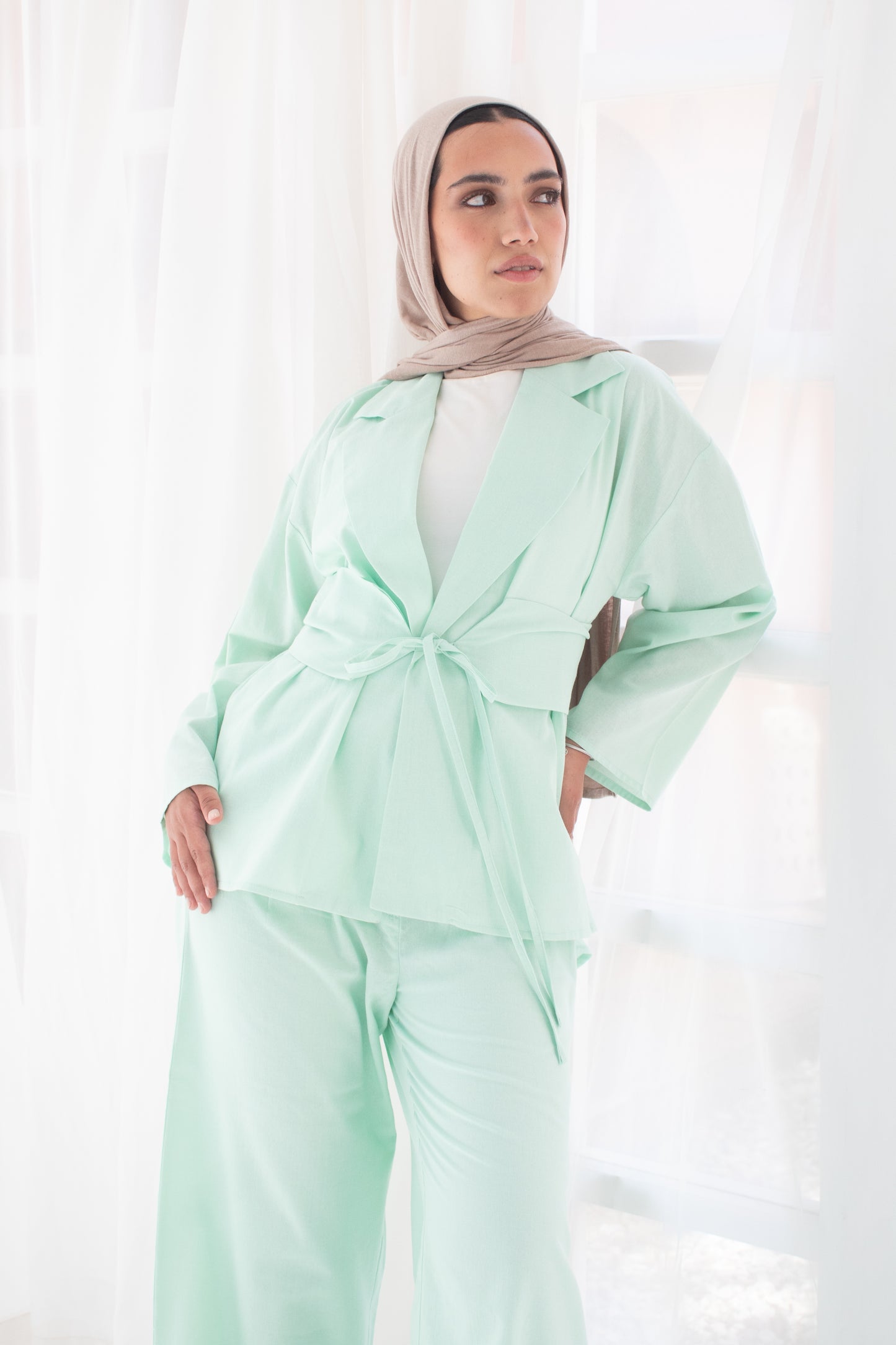 Yasu lemonade linen set