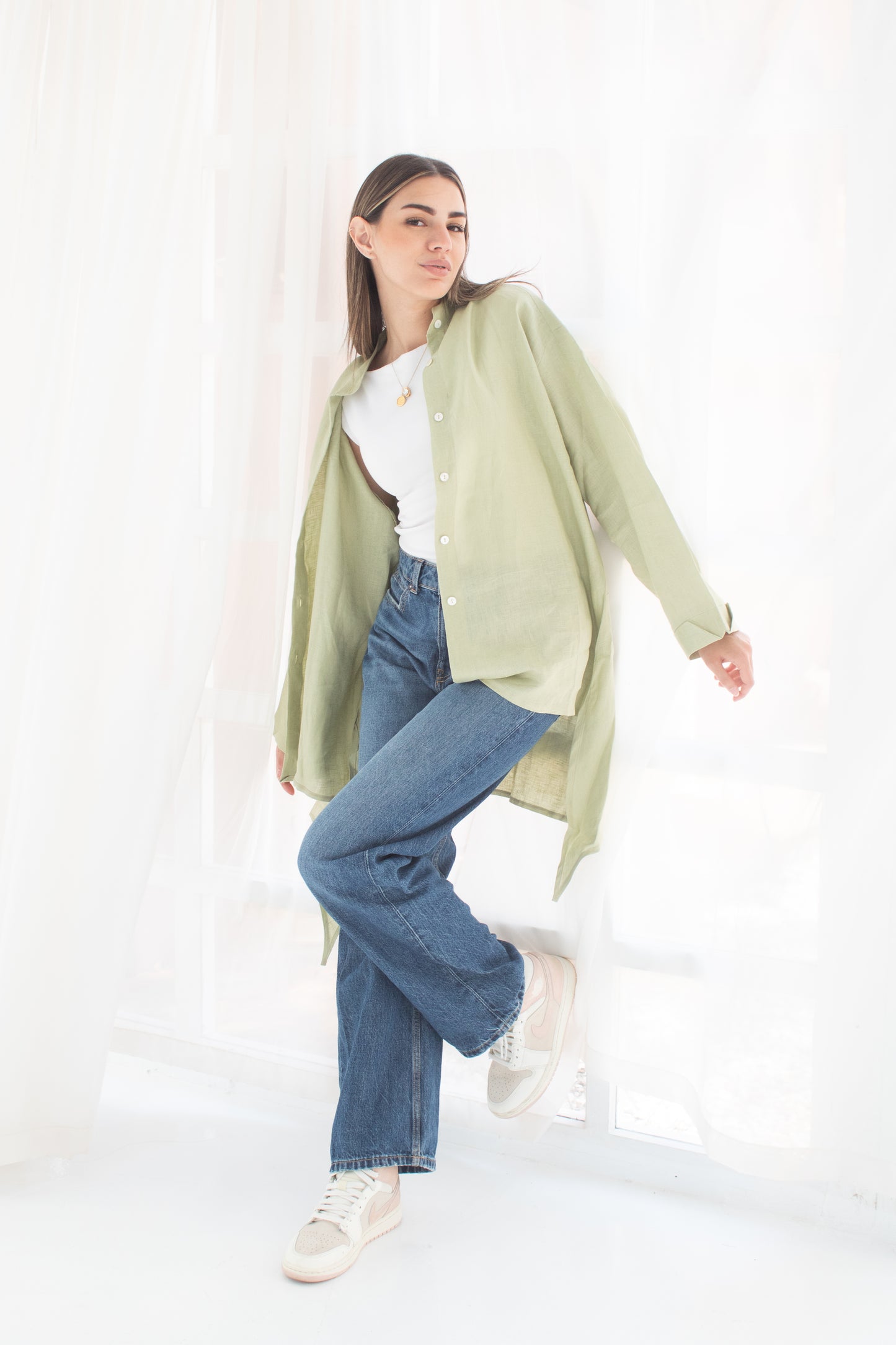 Pure linen shirt in pistachio