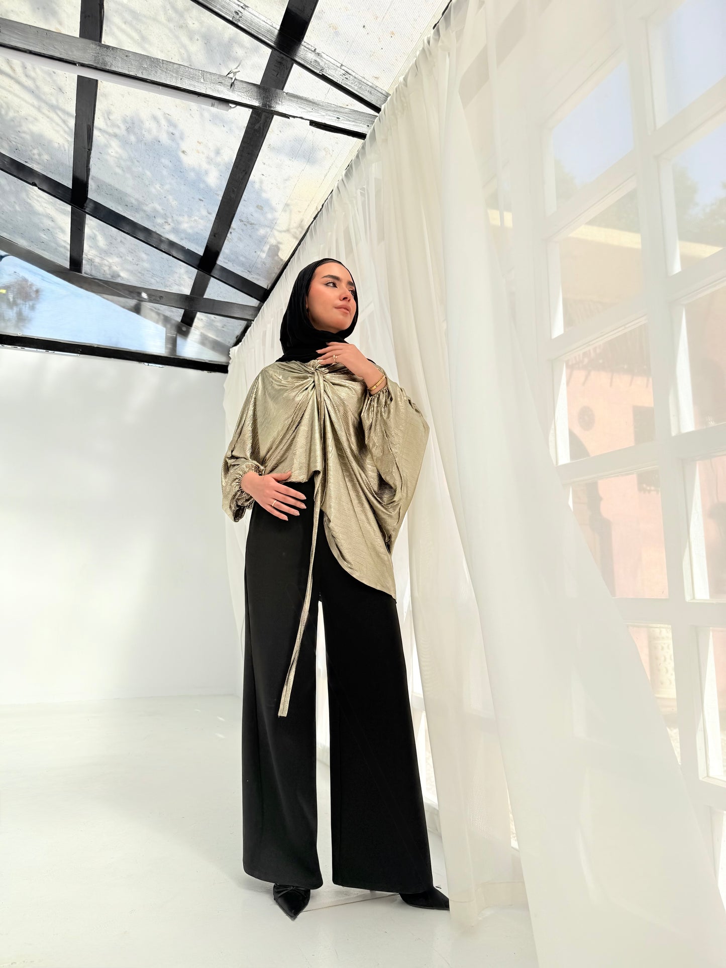 Soirée golden jersey blouse