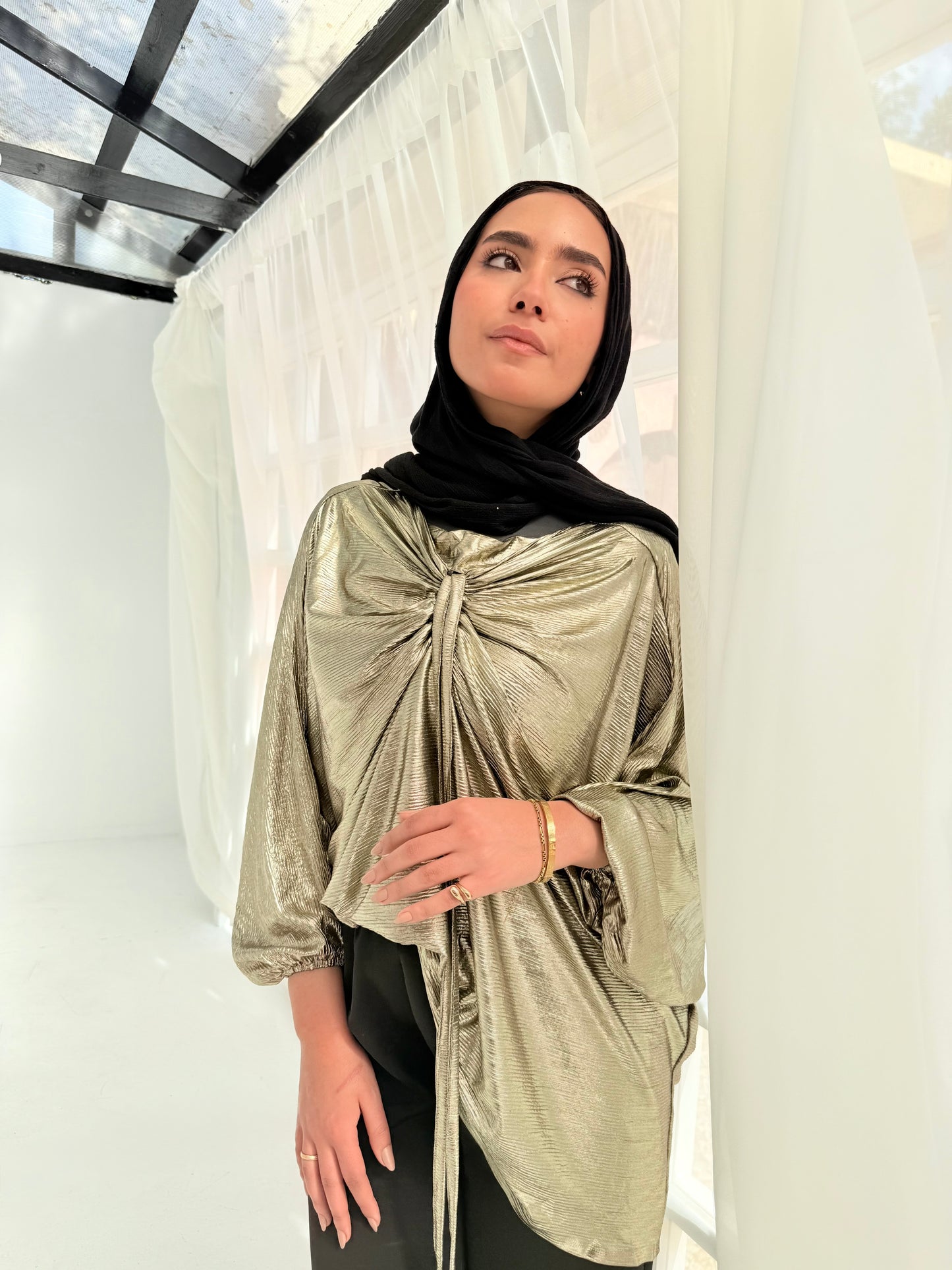 Soirée golden jersey blouse