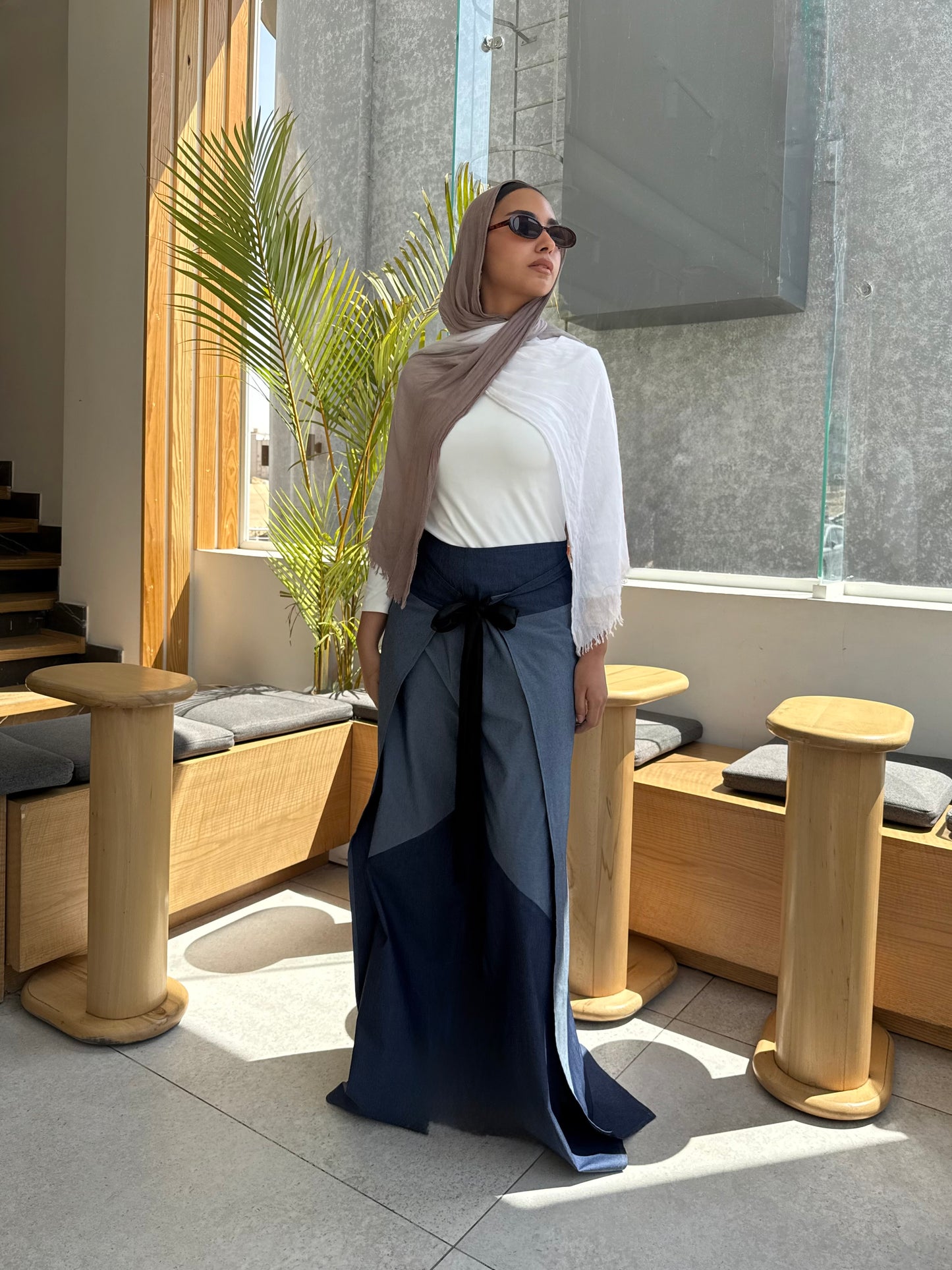 Light denim pants
