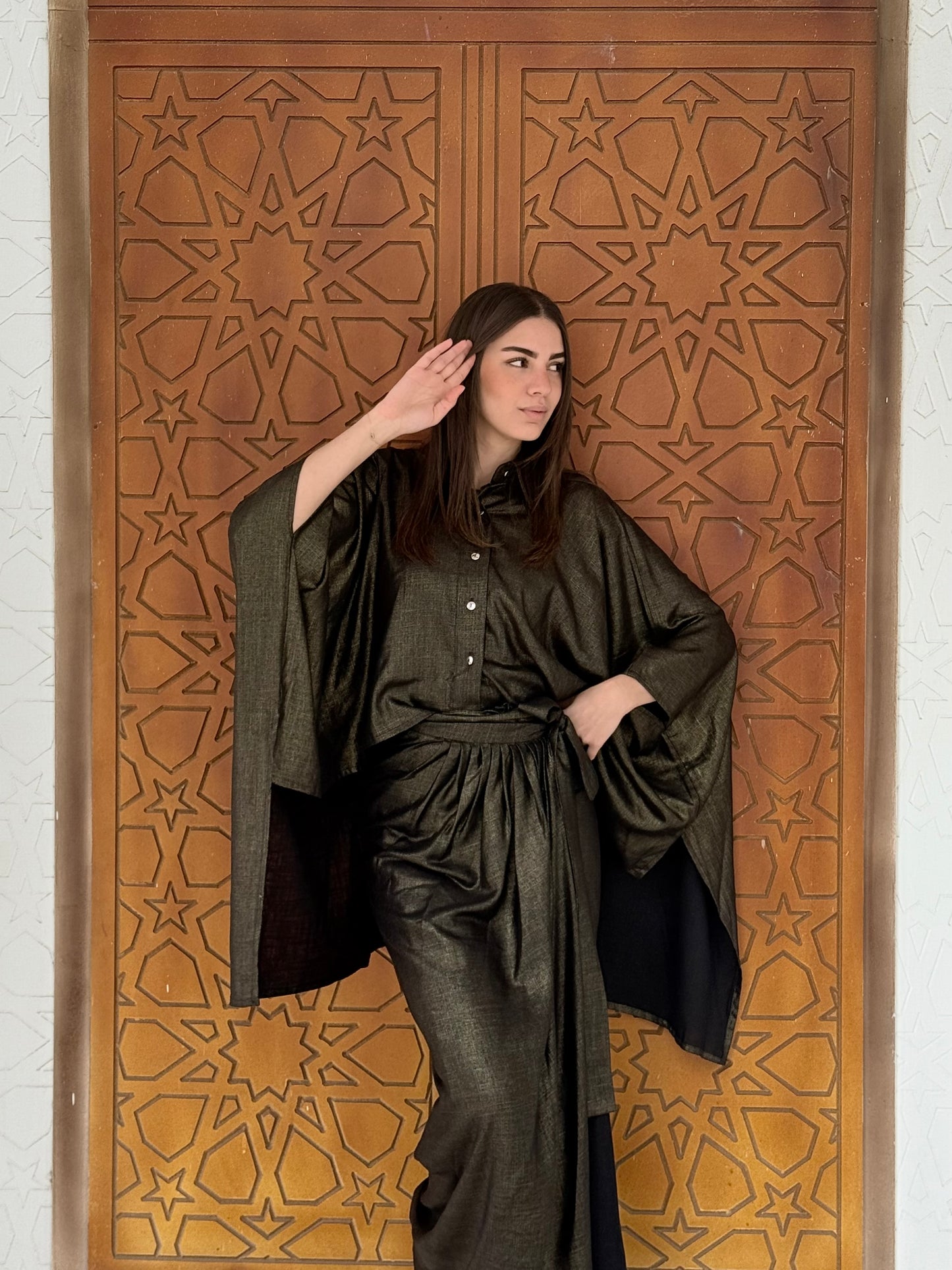Black shimmery linen set