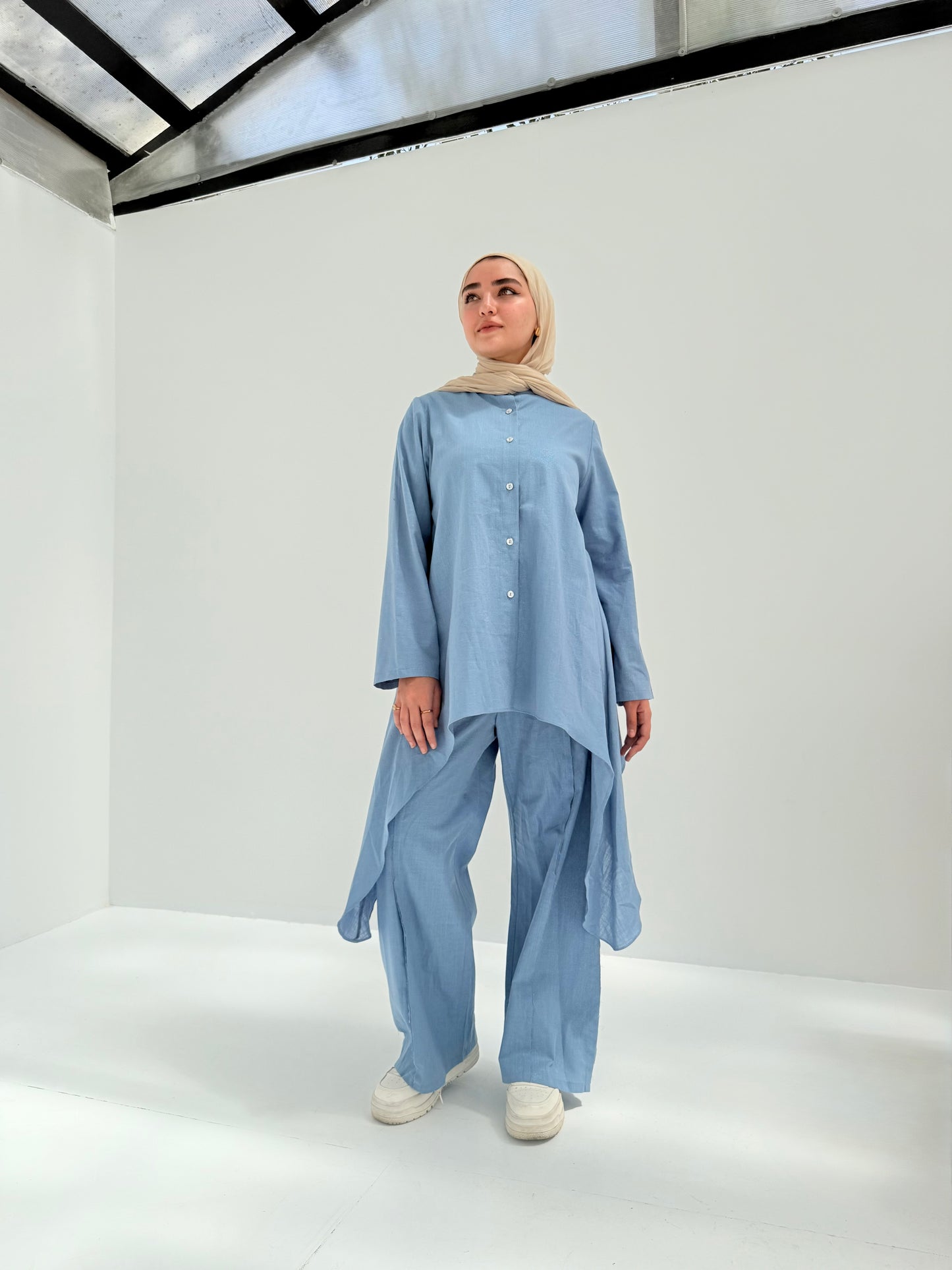 Shimmery linen set in Azure (blue)