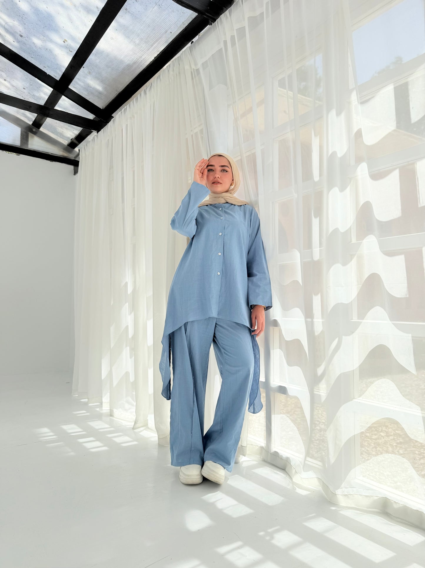 Shimmery linen set in Azure (blue)