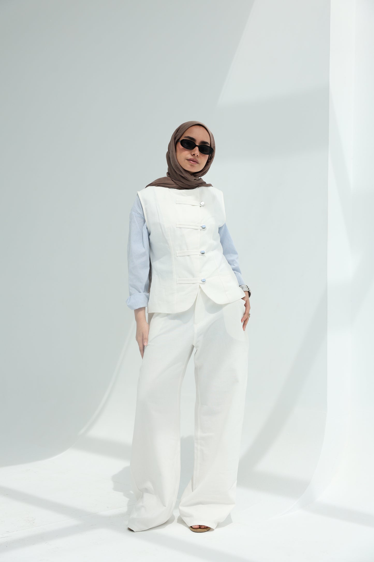 Zen set in white