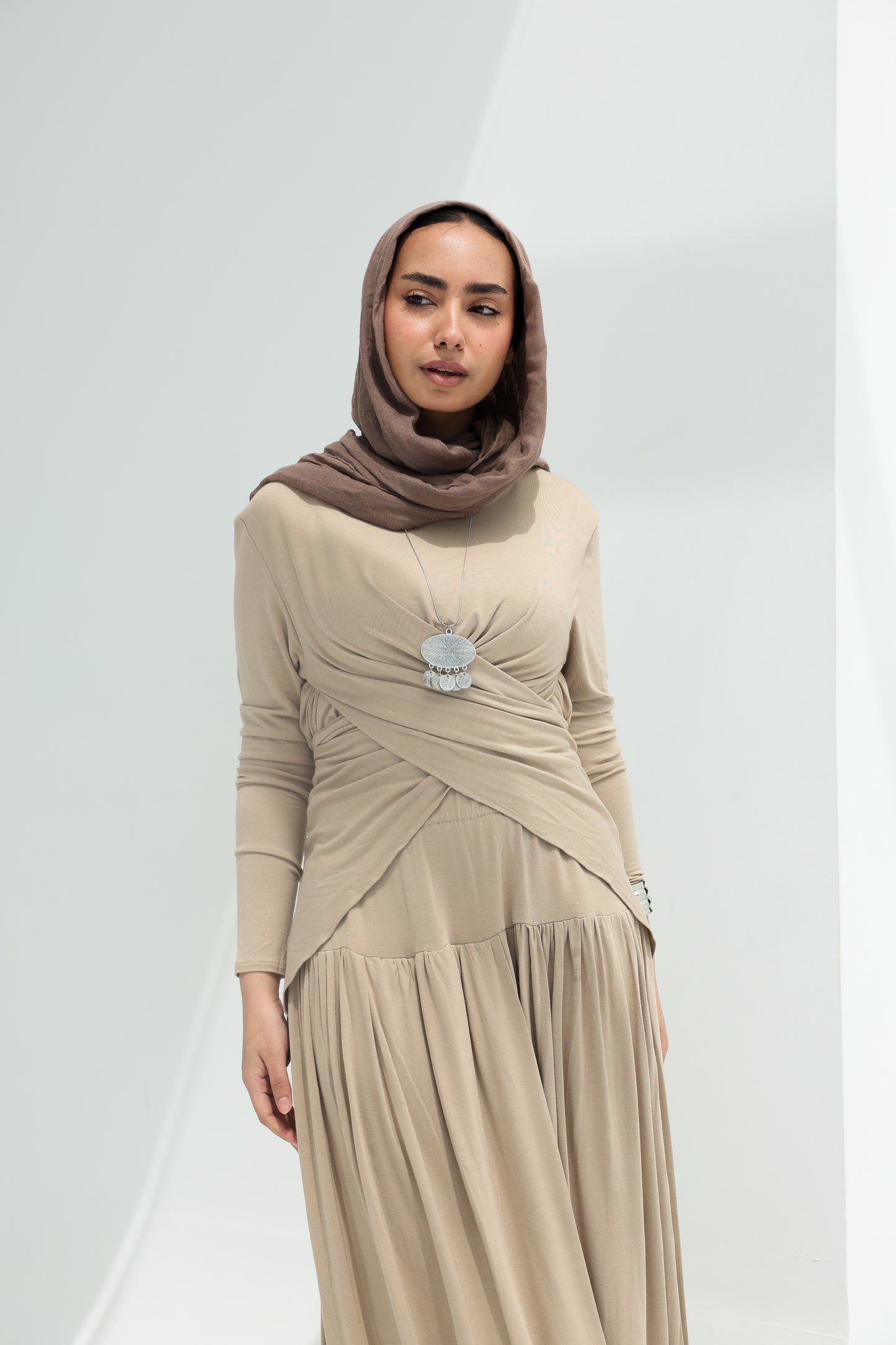 Sula set in beige