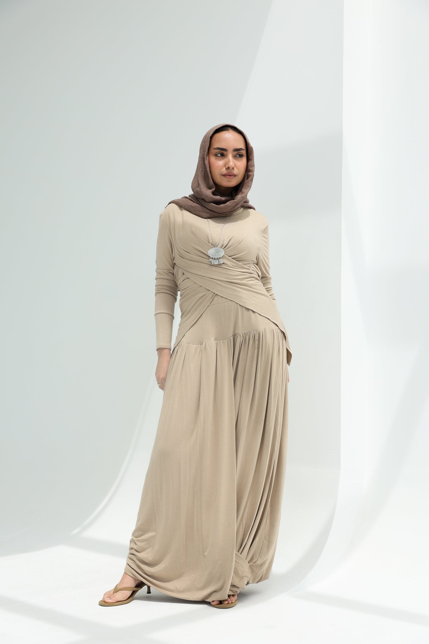 Sula set in beige