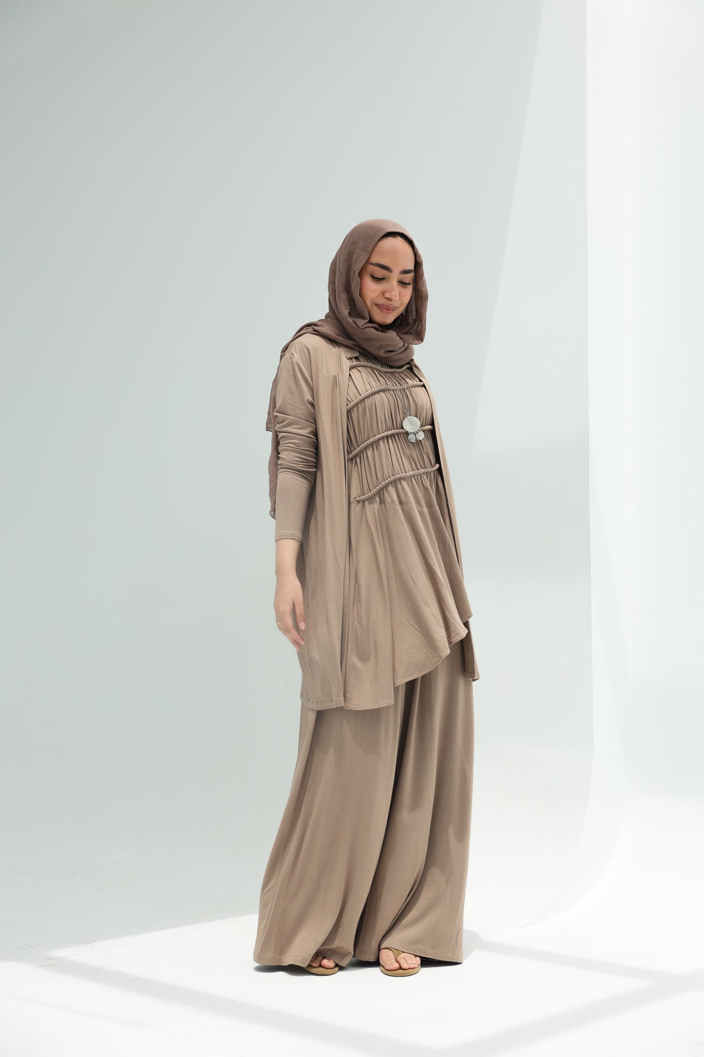 Moana set in beige