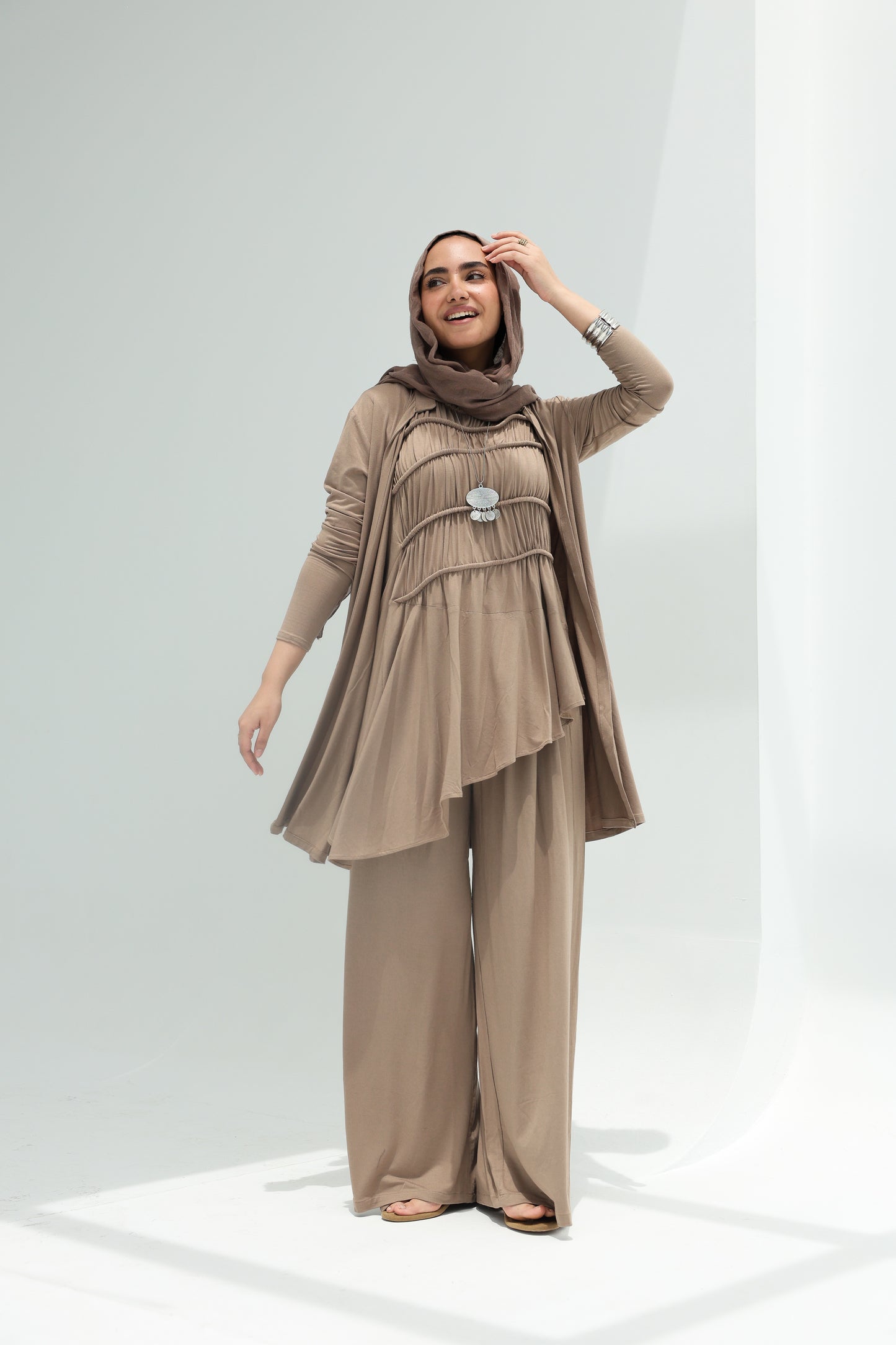 Moana set in beige