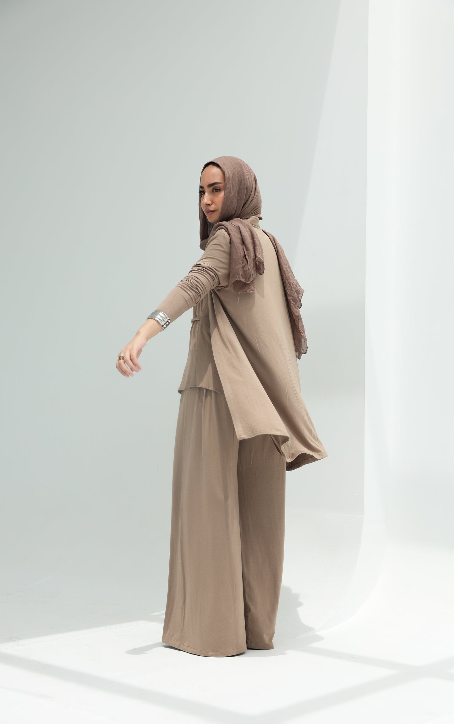 Moana set in beige
