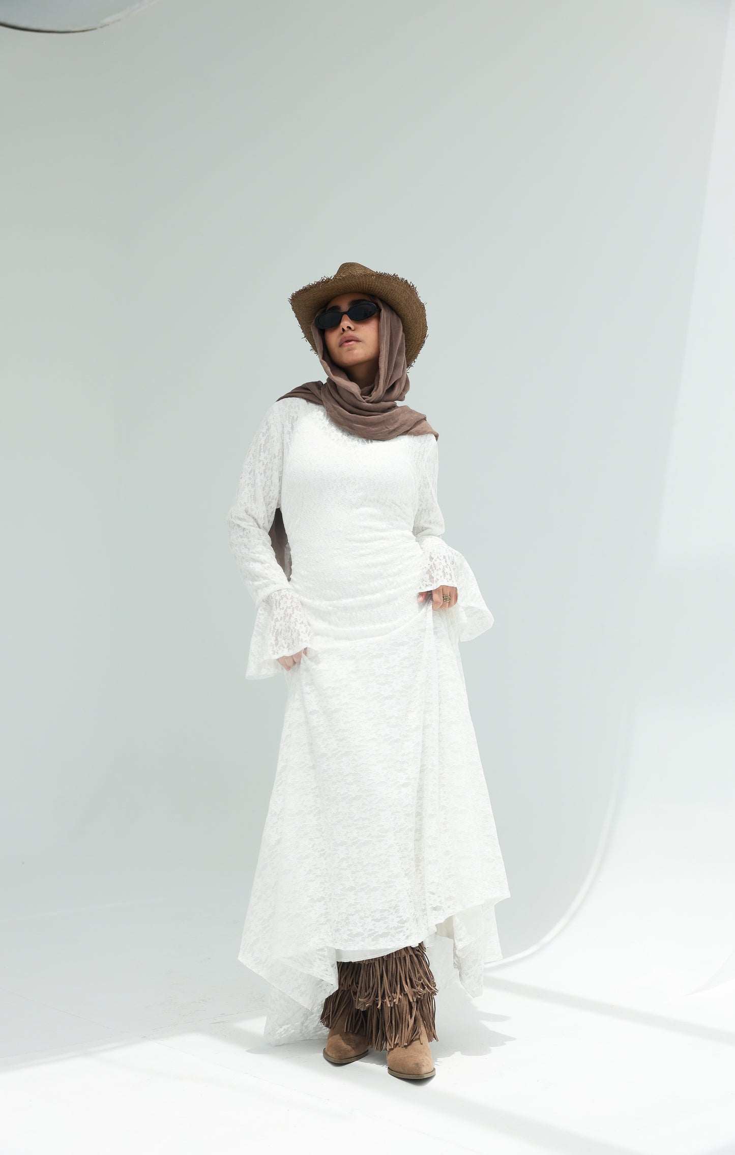 Lace flowery dress in White