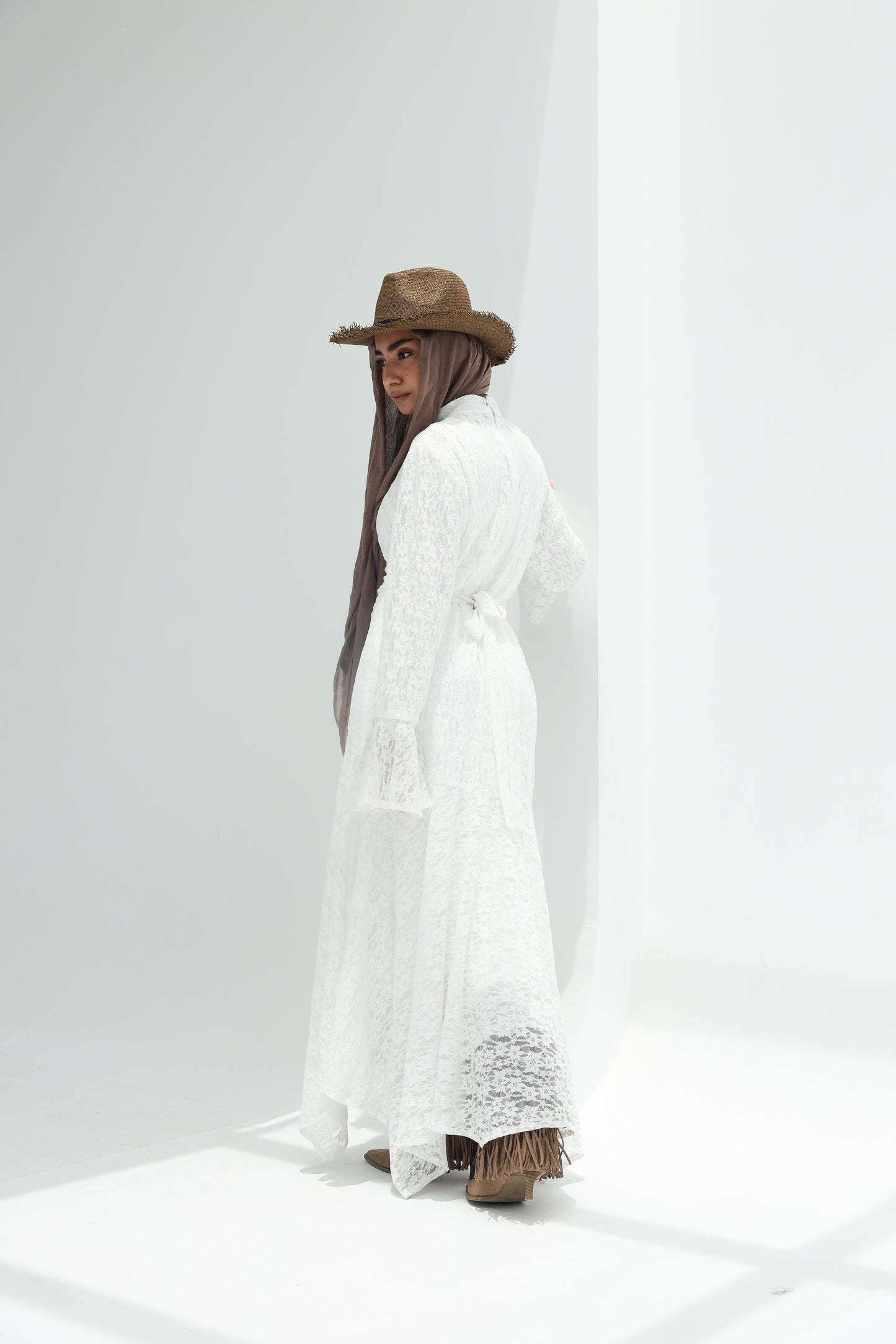 Lace flowery dress in White