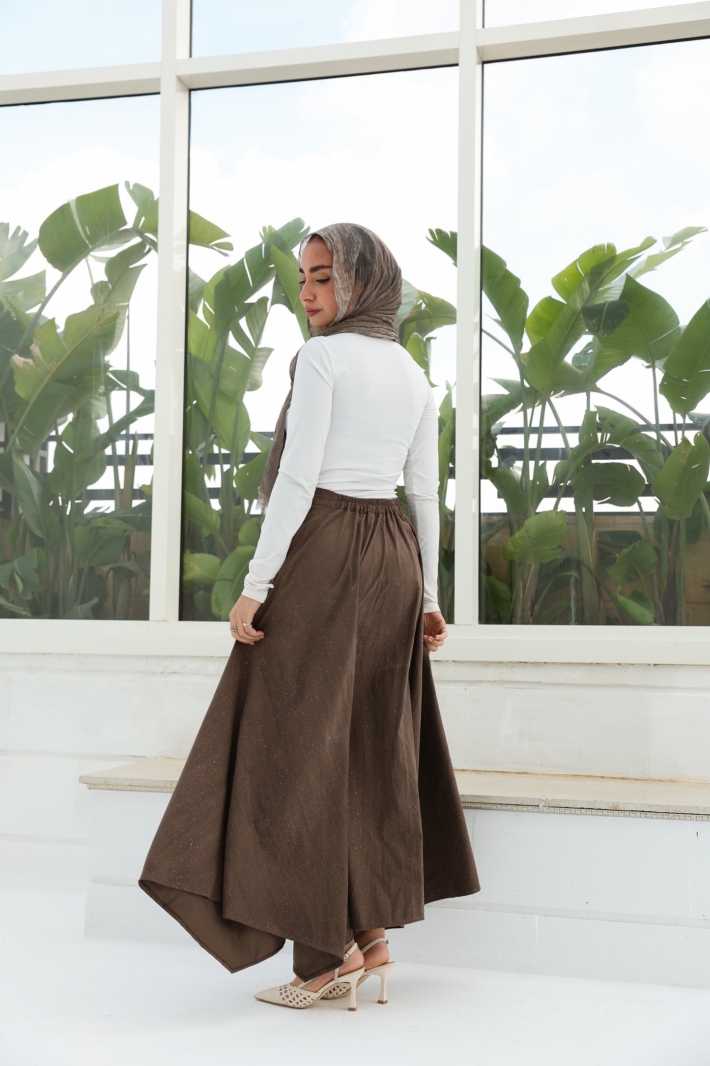 Crushed skirt in shimmered brown تنورة بكسرات بلون البني بلمعة خفيفه
