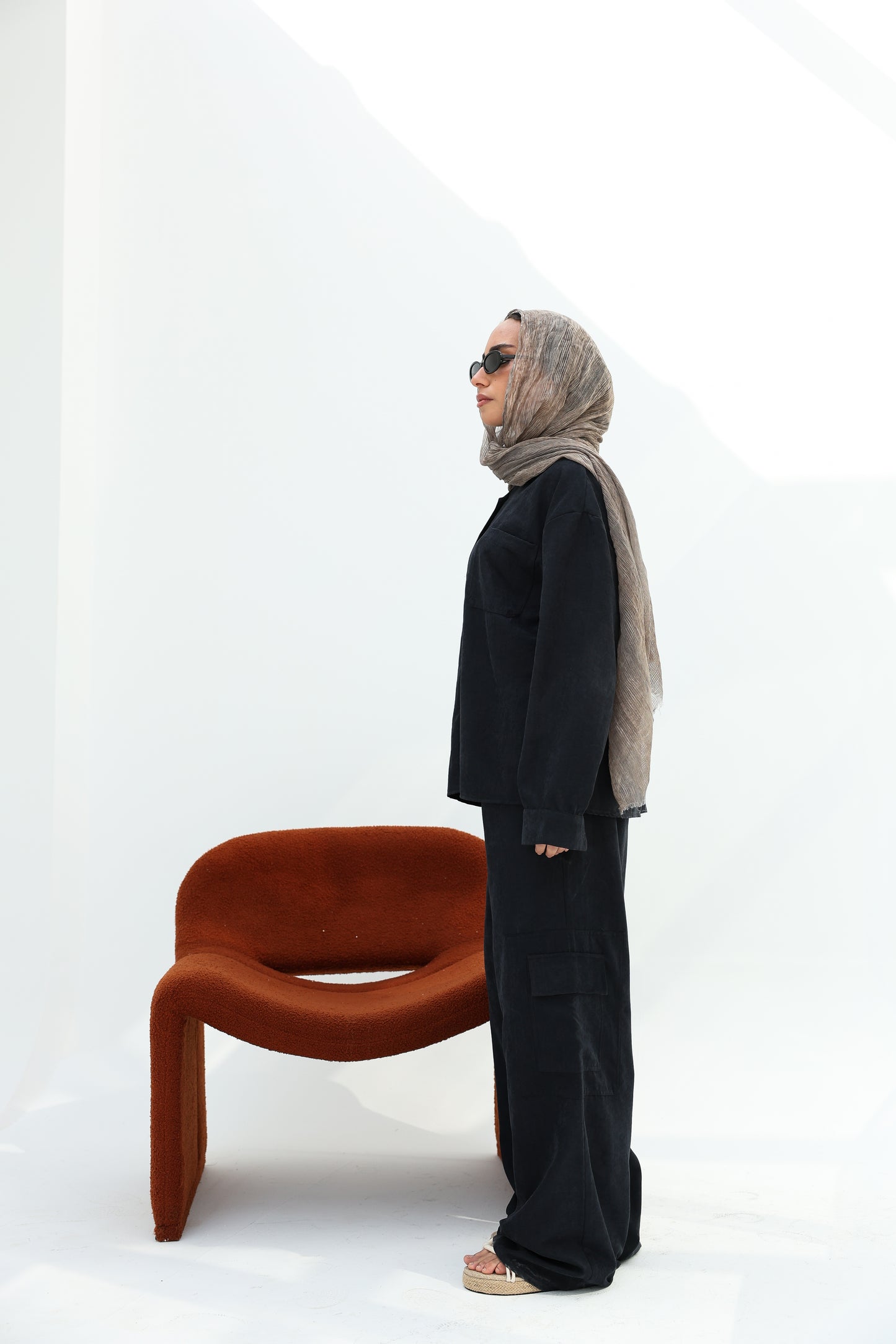 "Versatile Cobra-fabric shirt in old navy قميص من خامة الكوبرا بلون الازرق.