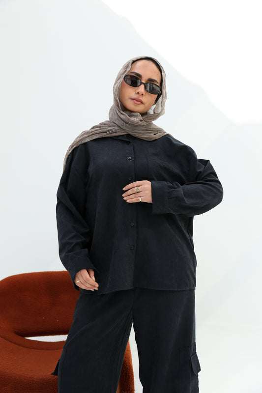 "Versatile Cobra-fabric shirt in old navy قميص من خامة الكوبرا بلون الازرق.