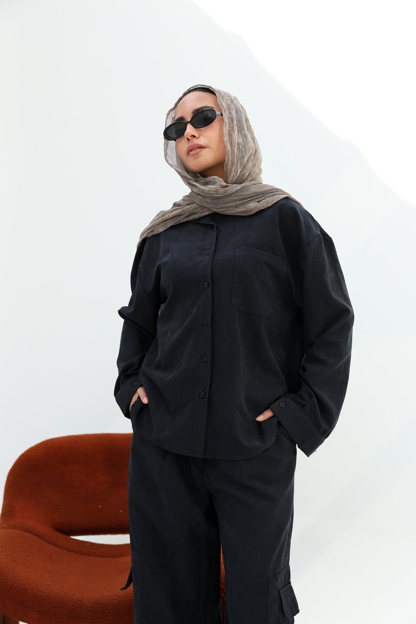 "Versatile Cobra-fabric shirt in old navy قميص من خامة الكوبرا بلون الازرق.