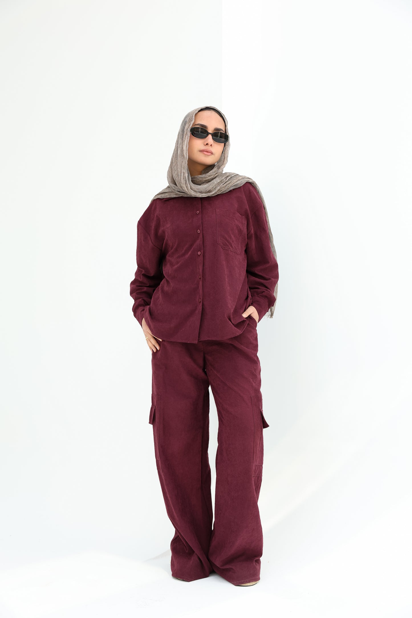 Versatile Cobra-fabric shirt in Burgundy