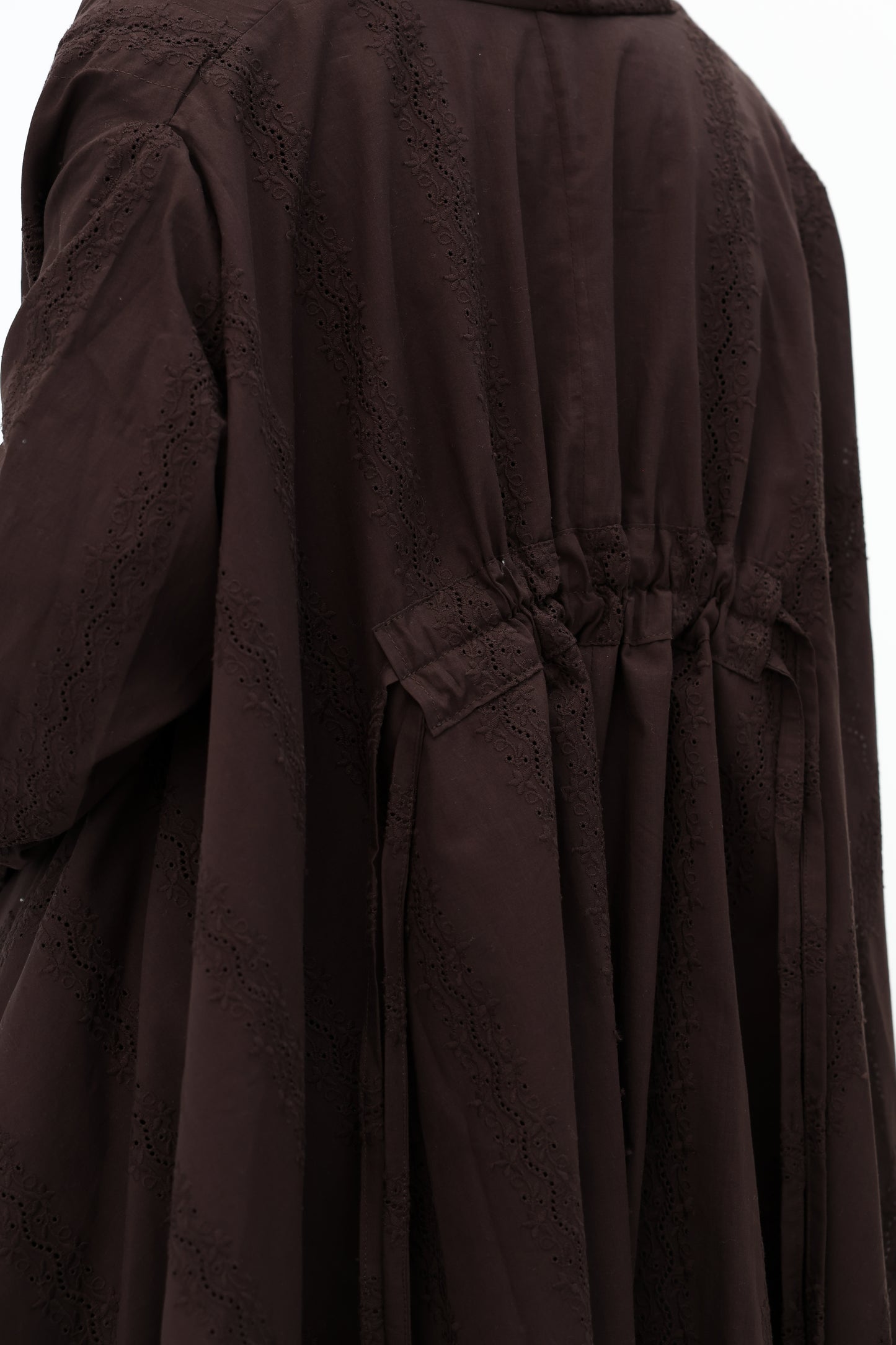 Richelieu lace cardigan in brown