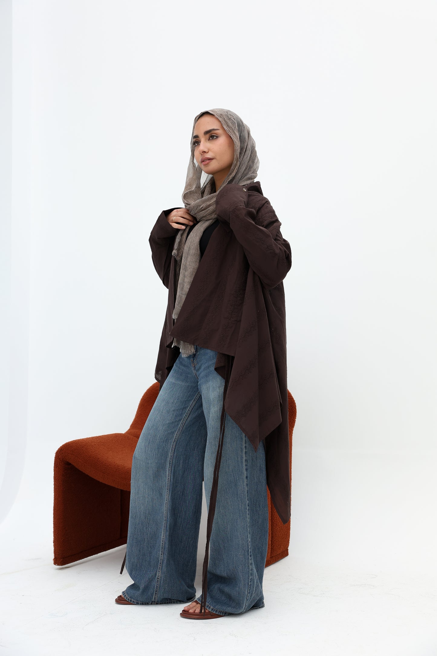 Richelieu lace cardigan in brown