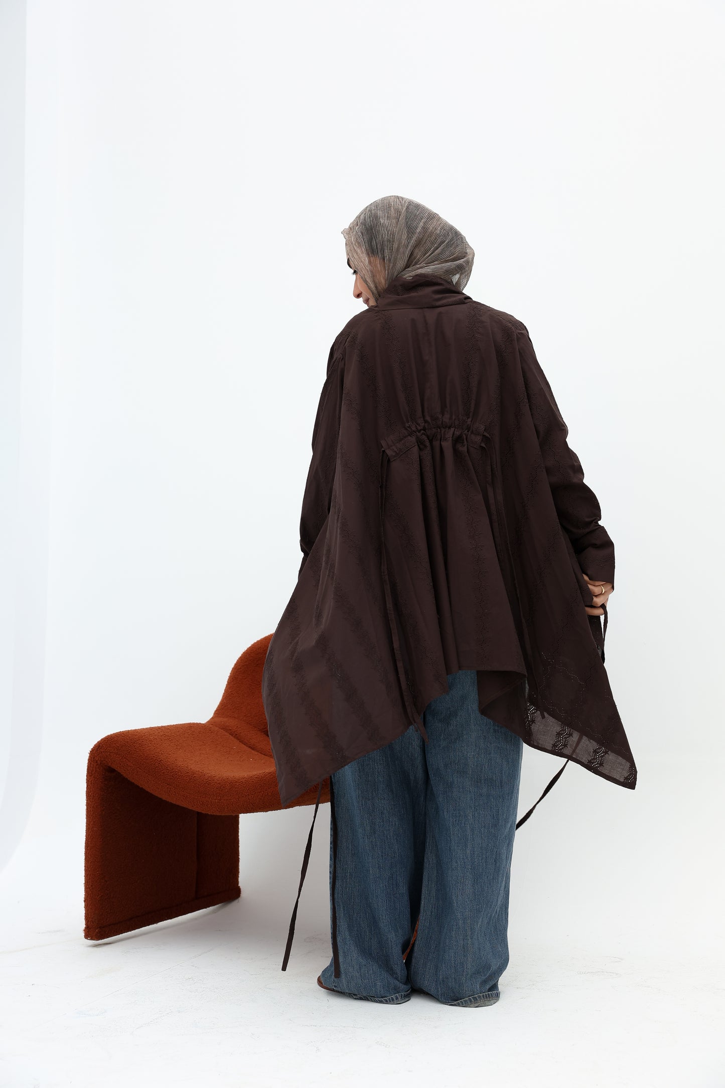 Richelieu lace cardigan in brown