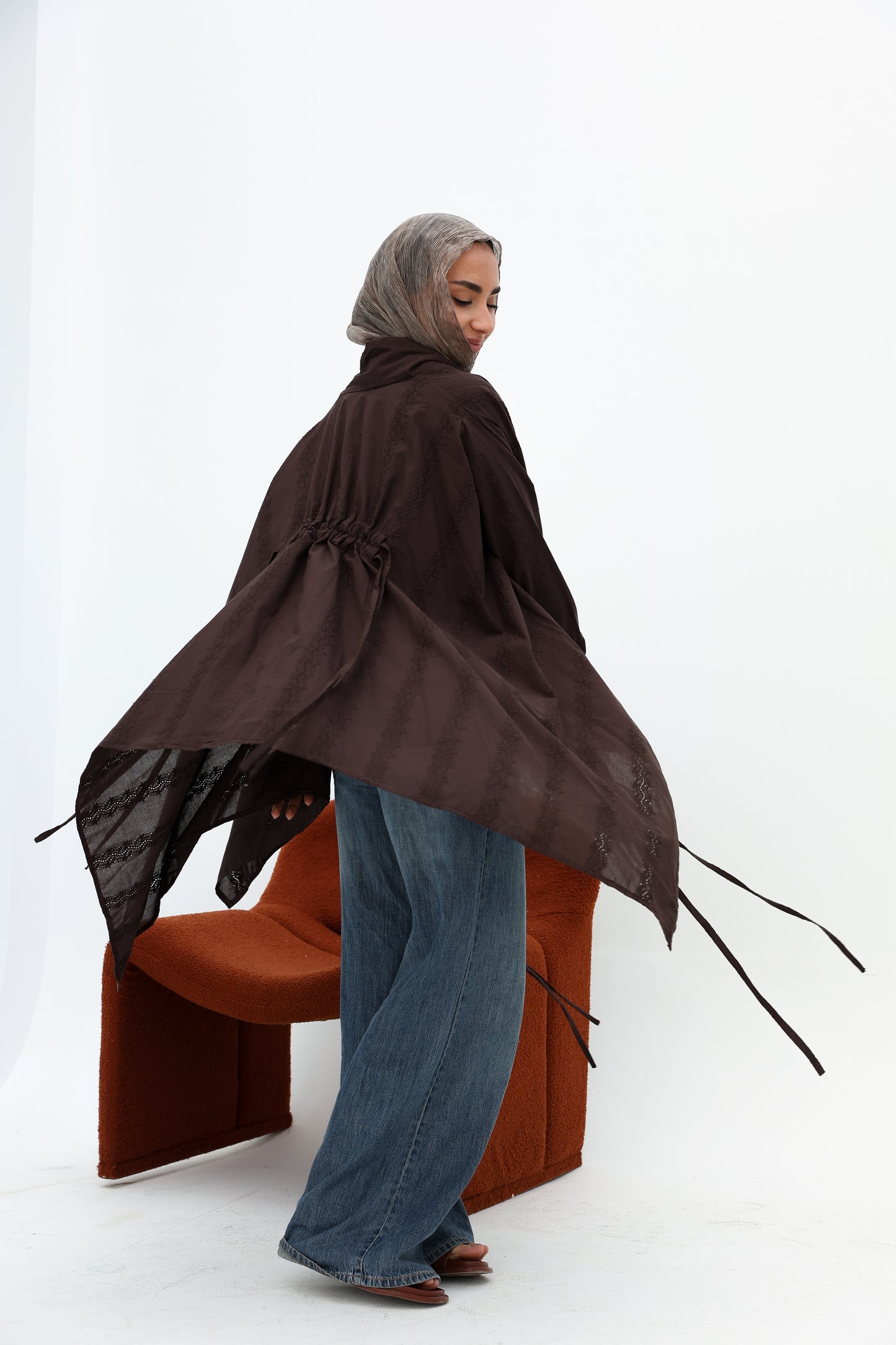 Richelieu lace cardigan in brown