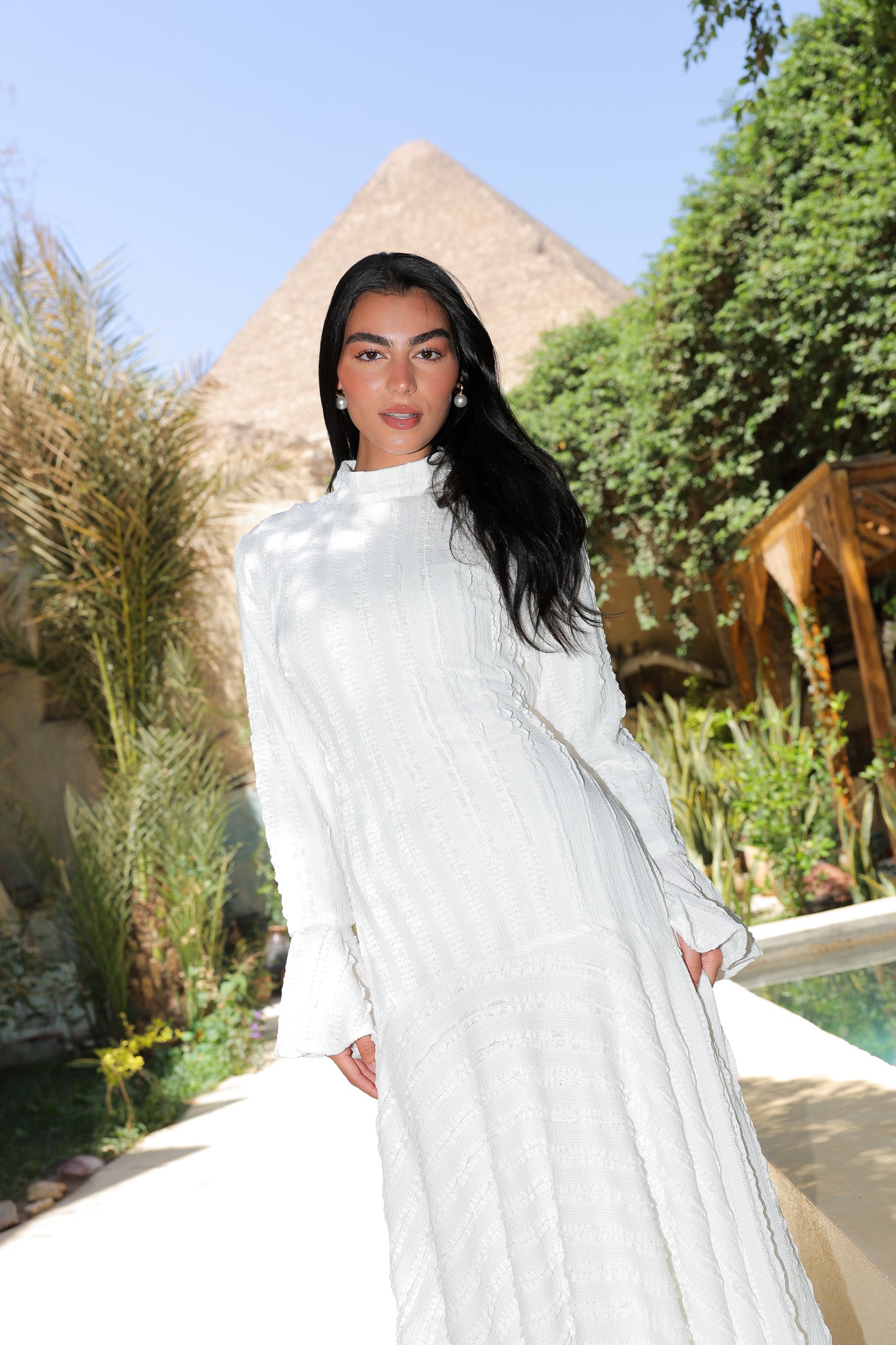 Lace wave dress in White