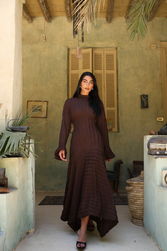 Lace wave dress in brown