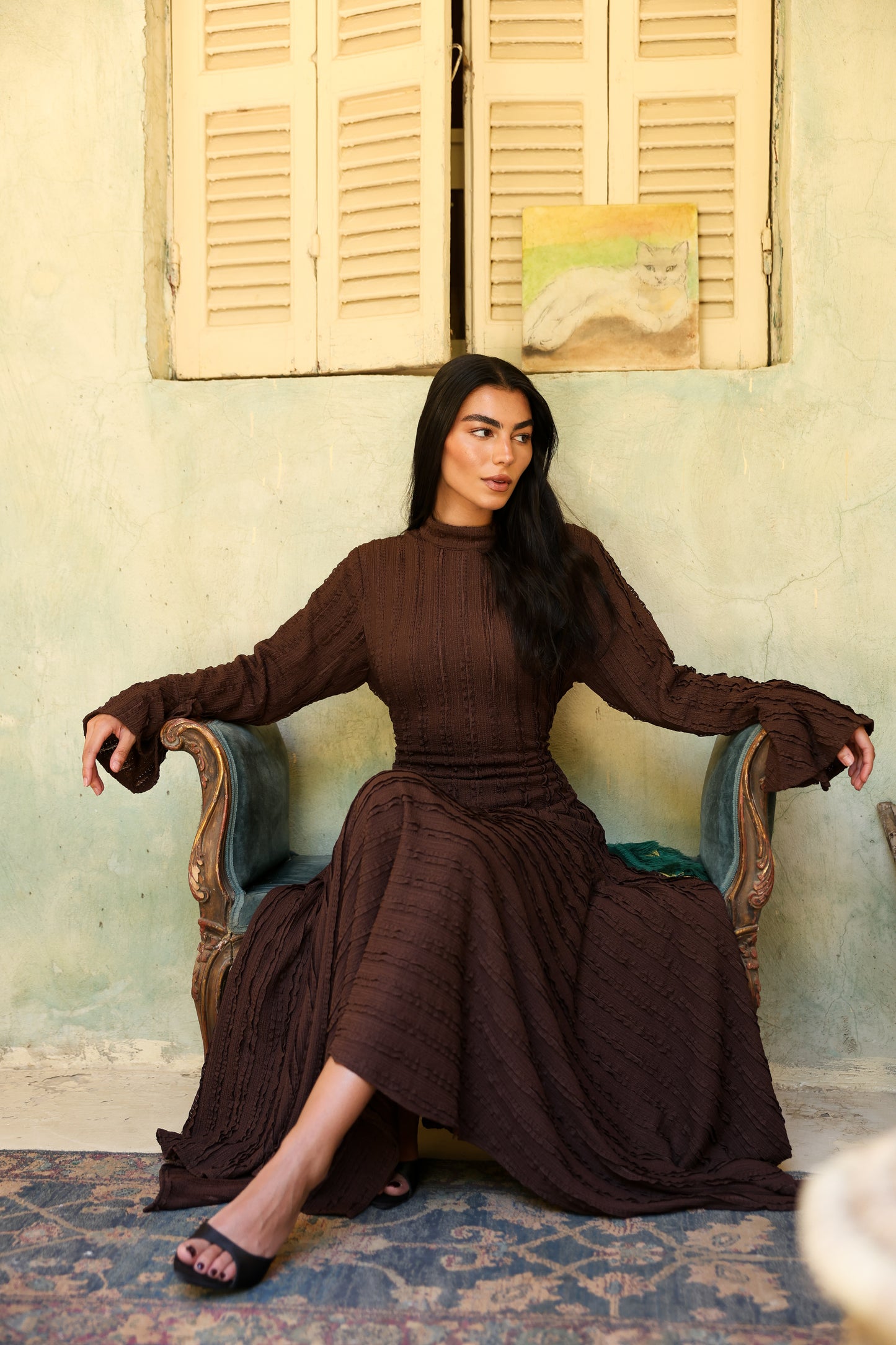 Lace wave dress in brown