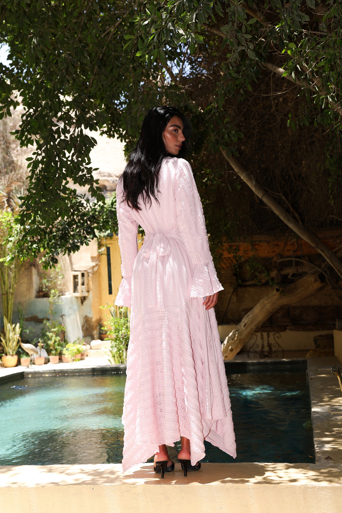 Lace wave dress in Pink