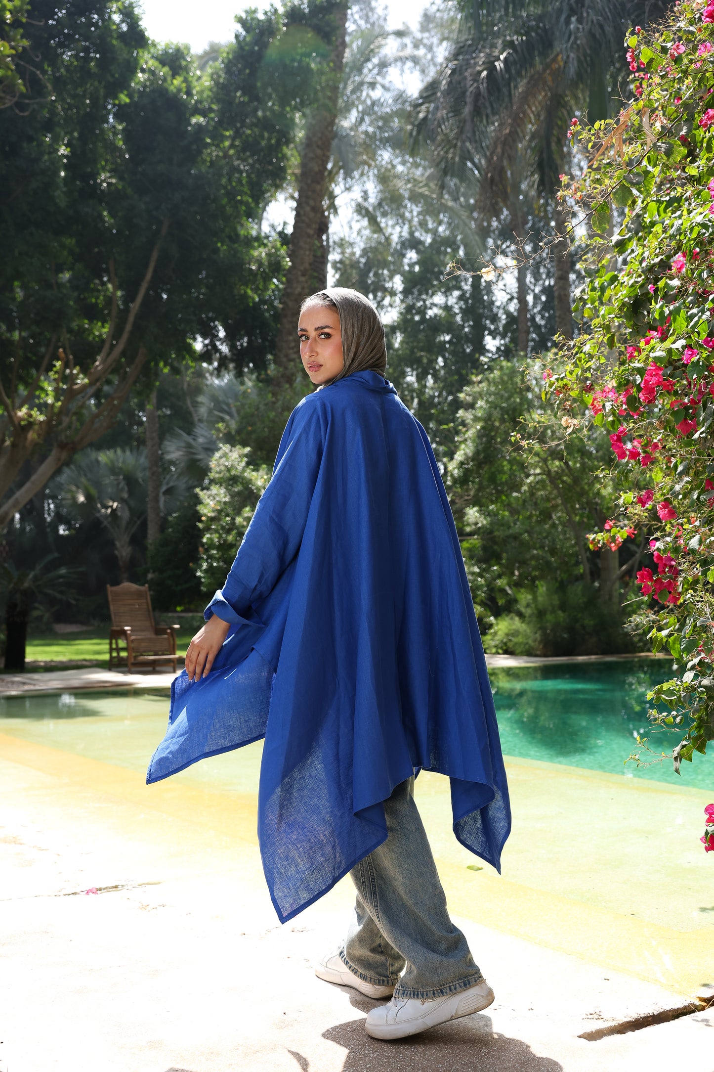 Fatima cardigan pure linen in royal blue