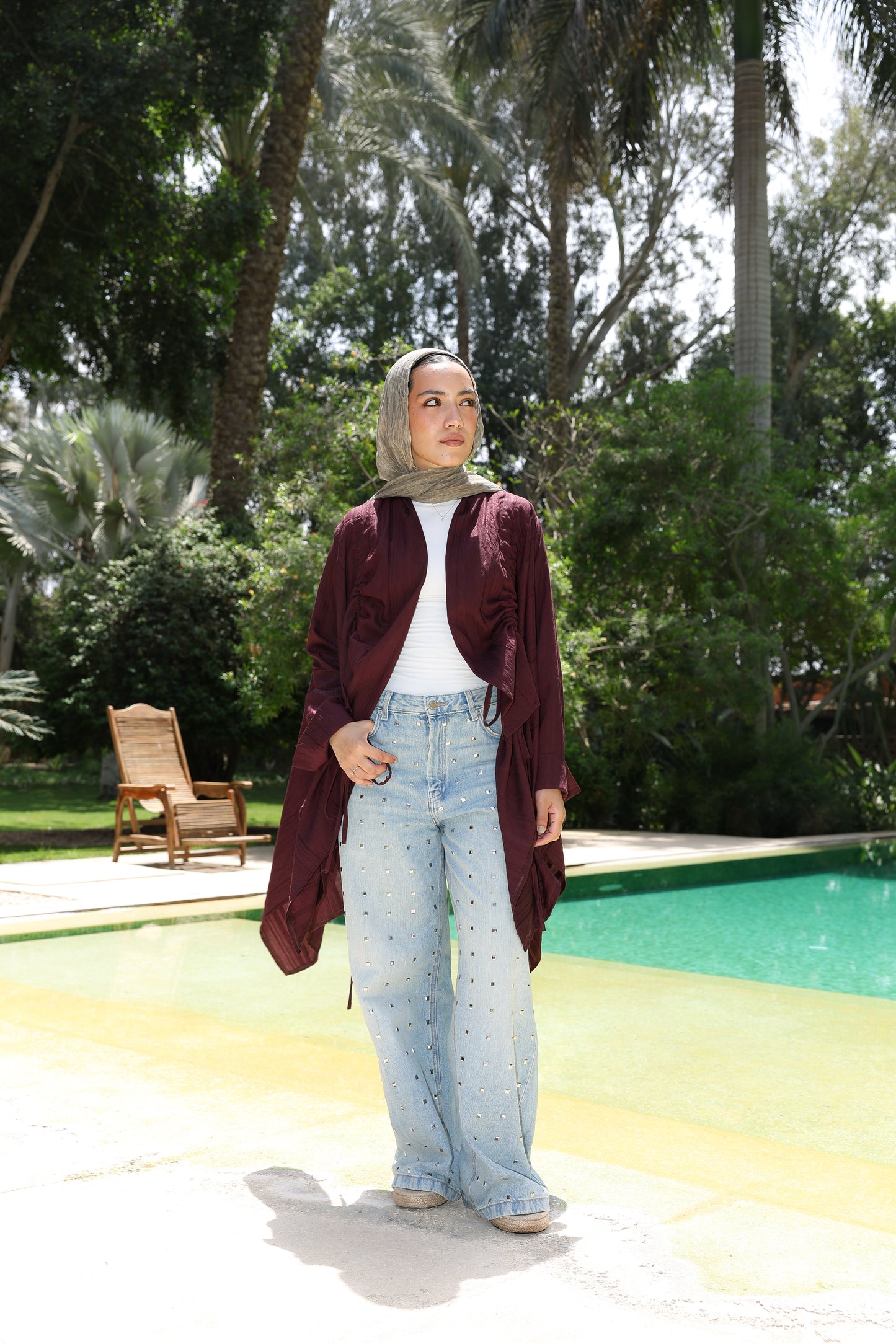The Signature cardigan in linen burgundy
