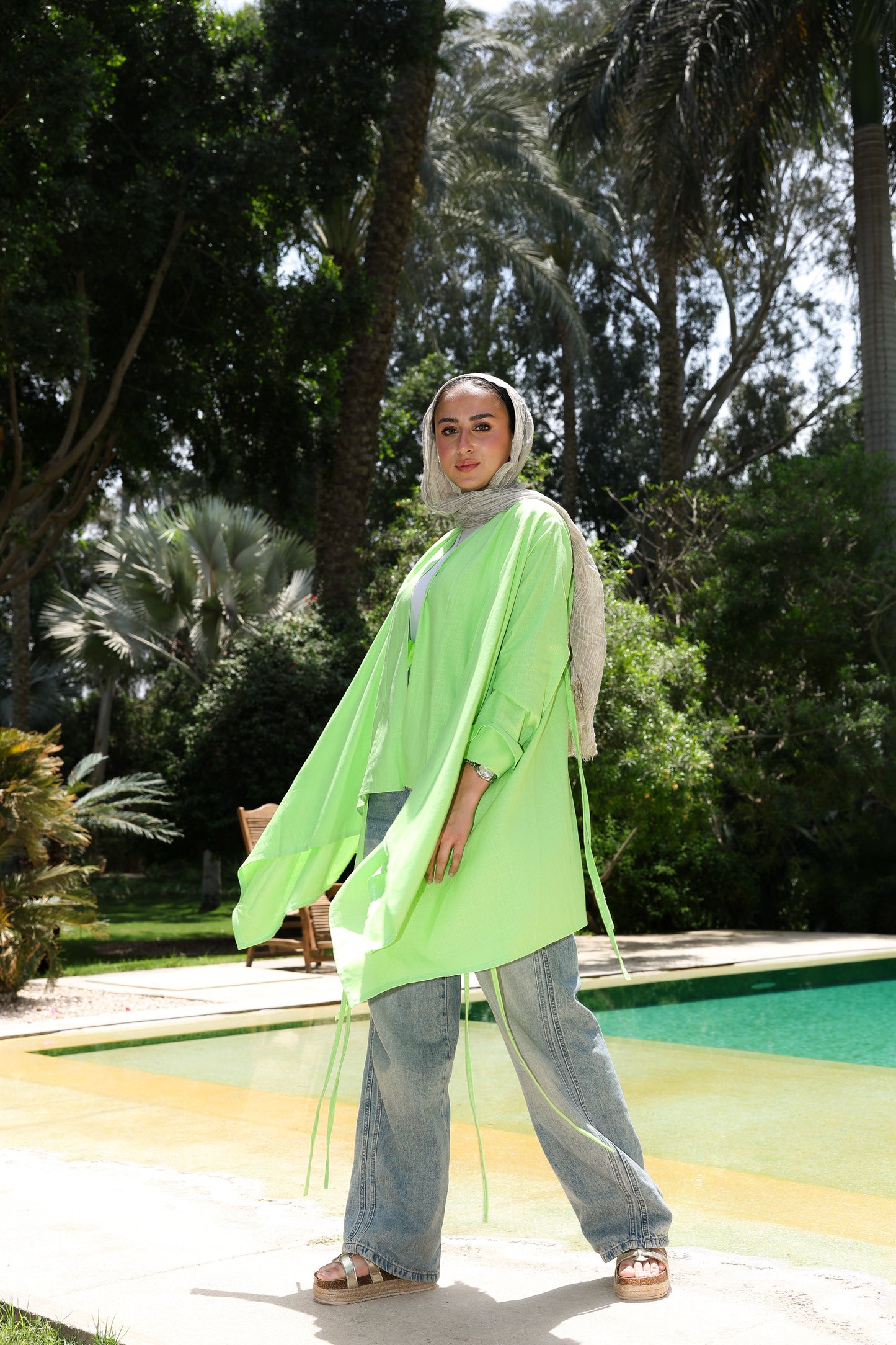 The Signature cardigan in linen lime green