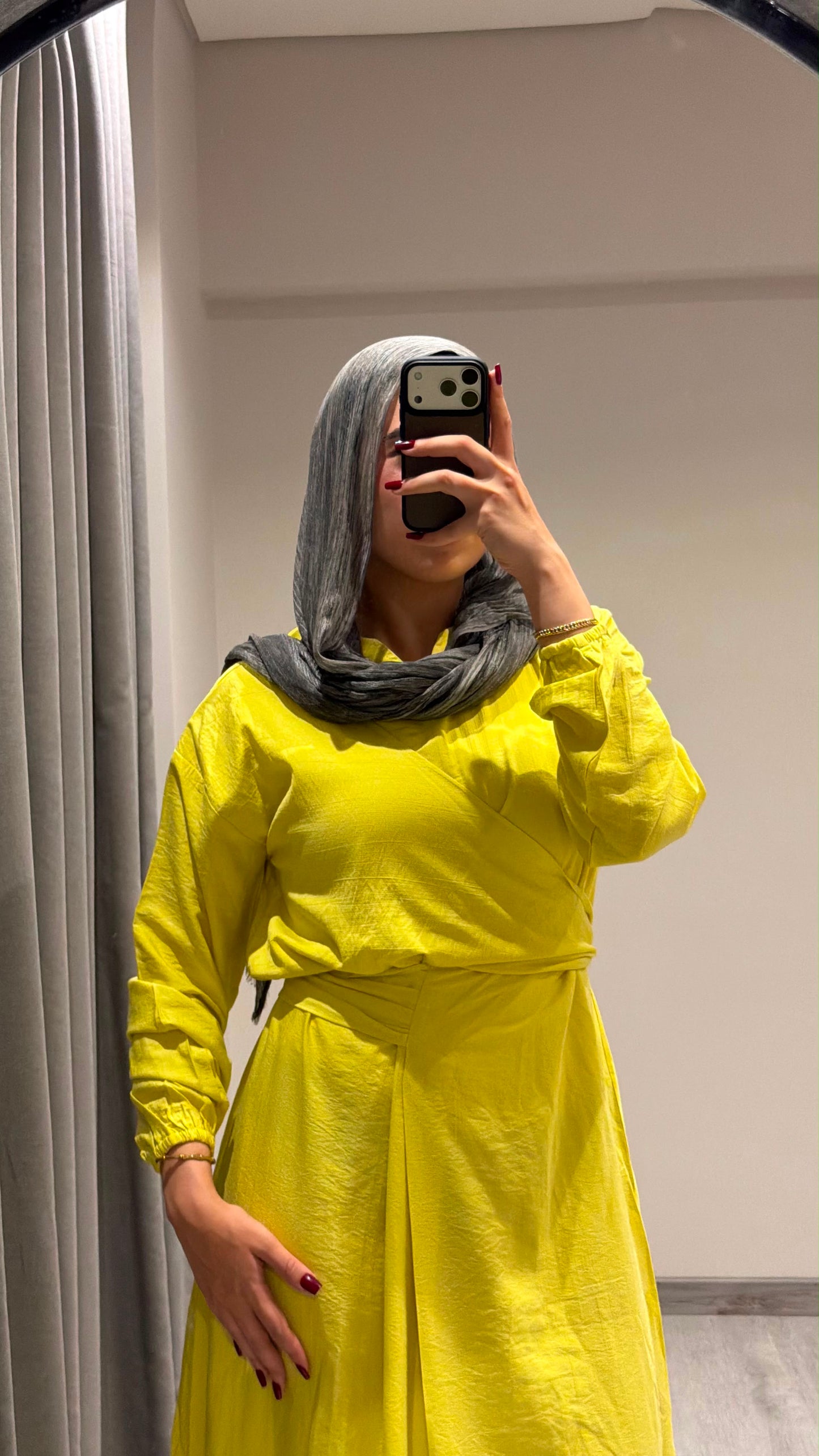 Greece linen dress in yellow