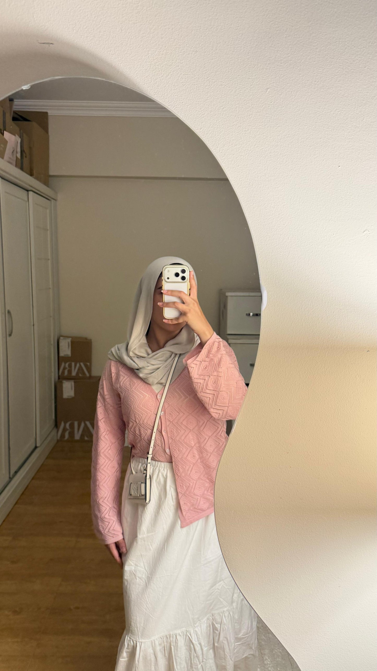 CozyButton Crochet cardigan in pink