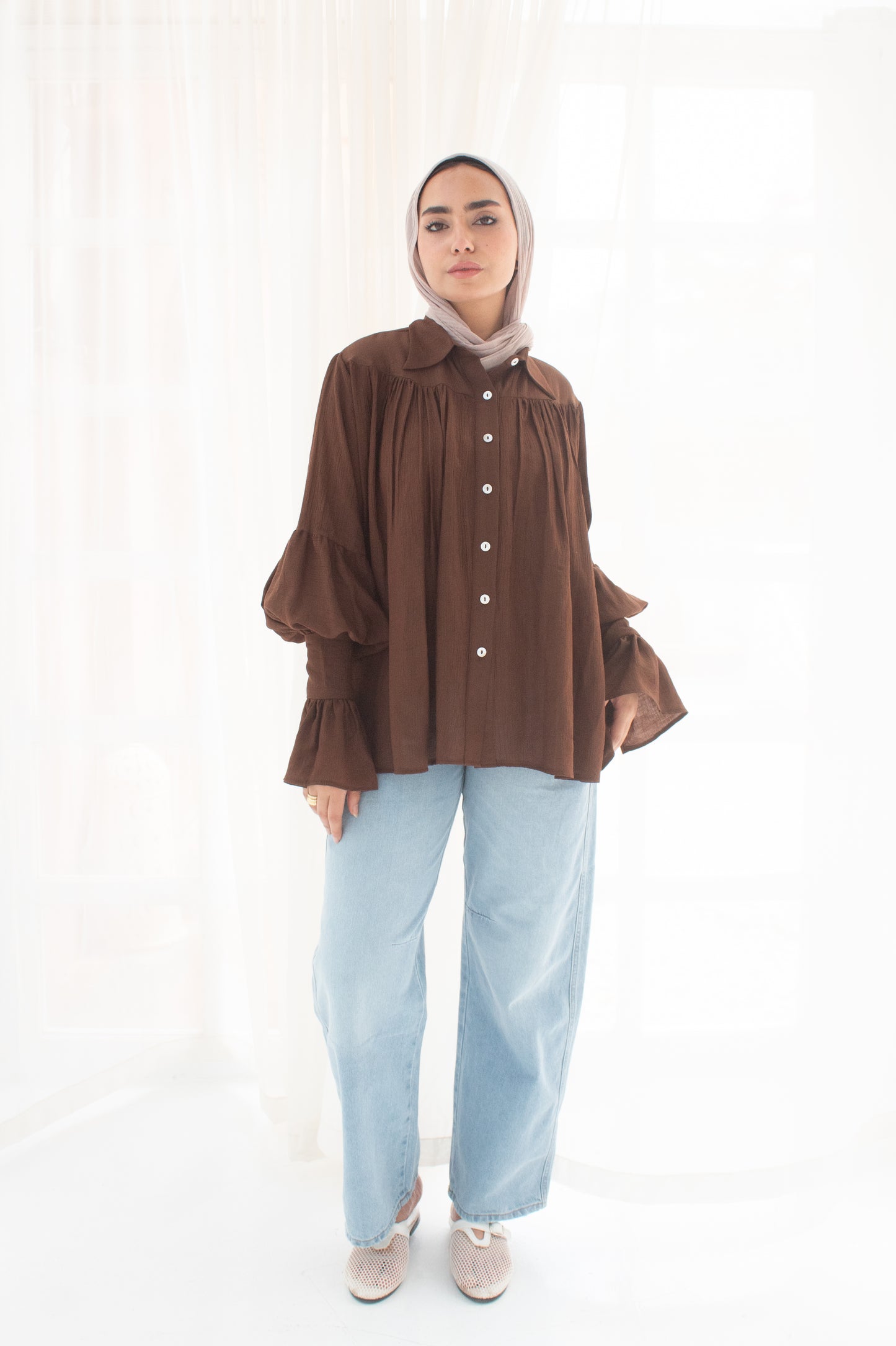 Memy fluffy blouse in brown
