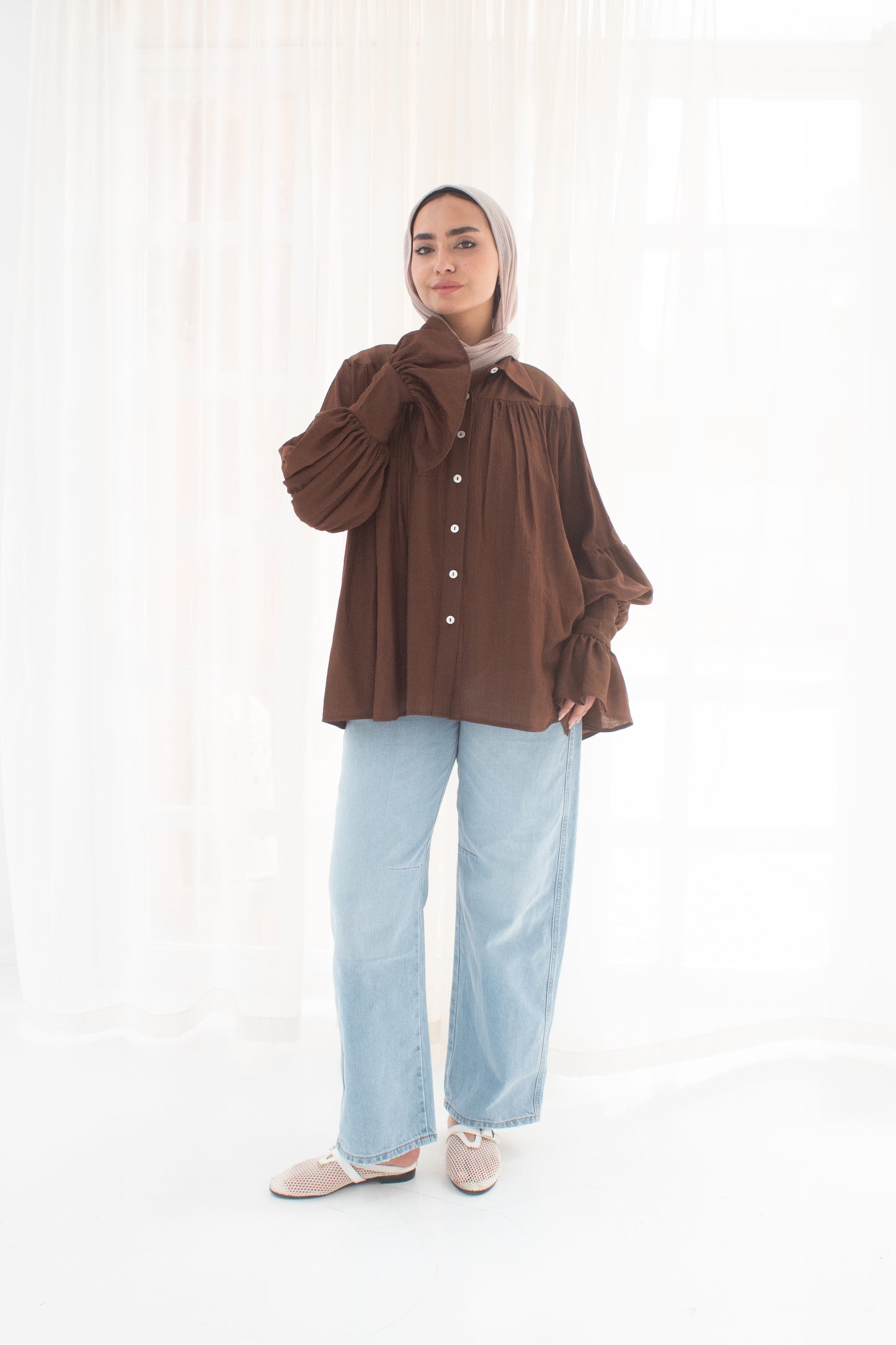 Memy fluffy blouse in brown