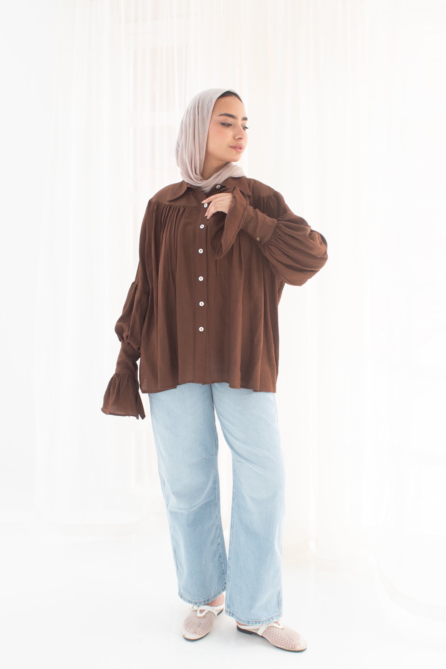 Memy fluffy blouse in brown