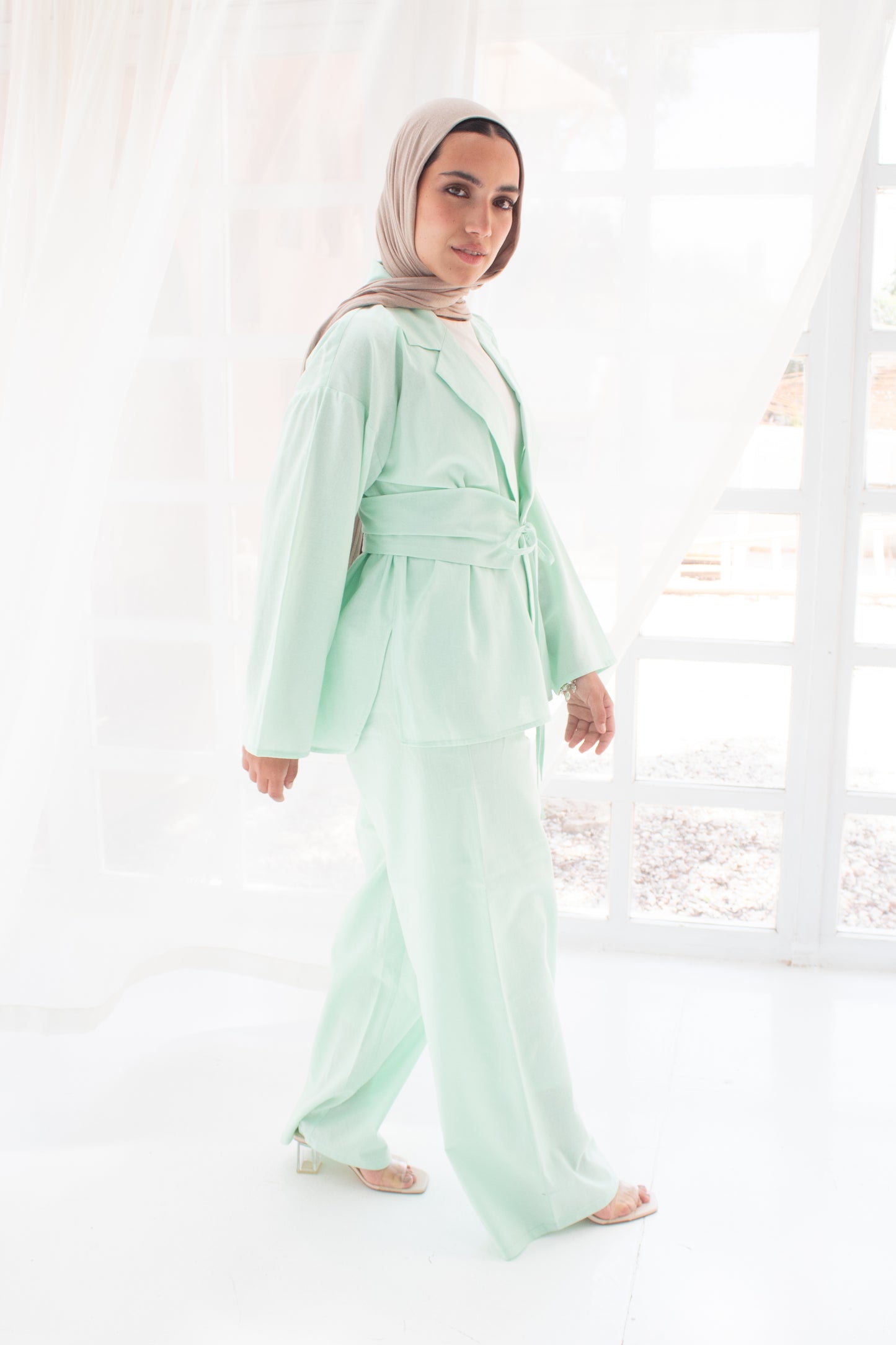 Yasu lemonade linen set
