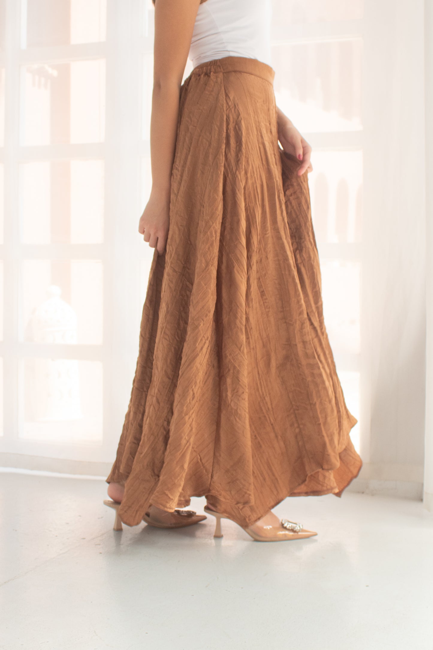 Crushed skirt in brown