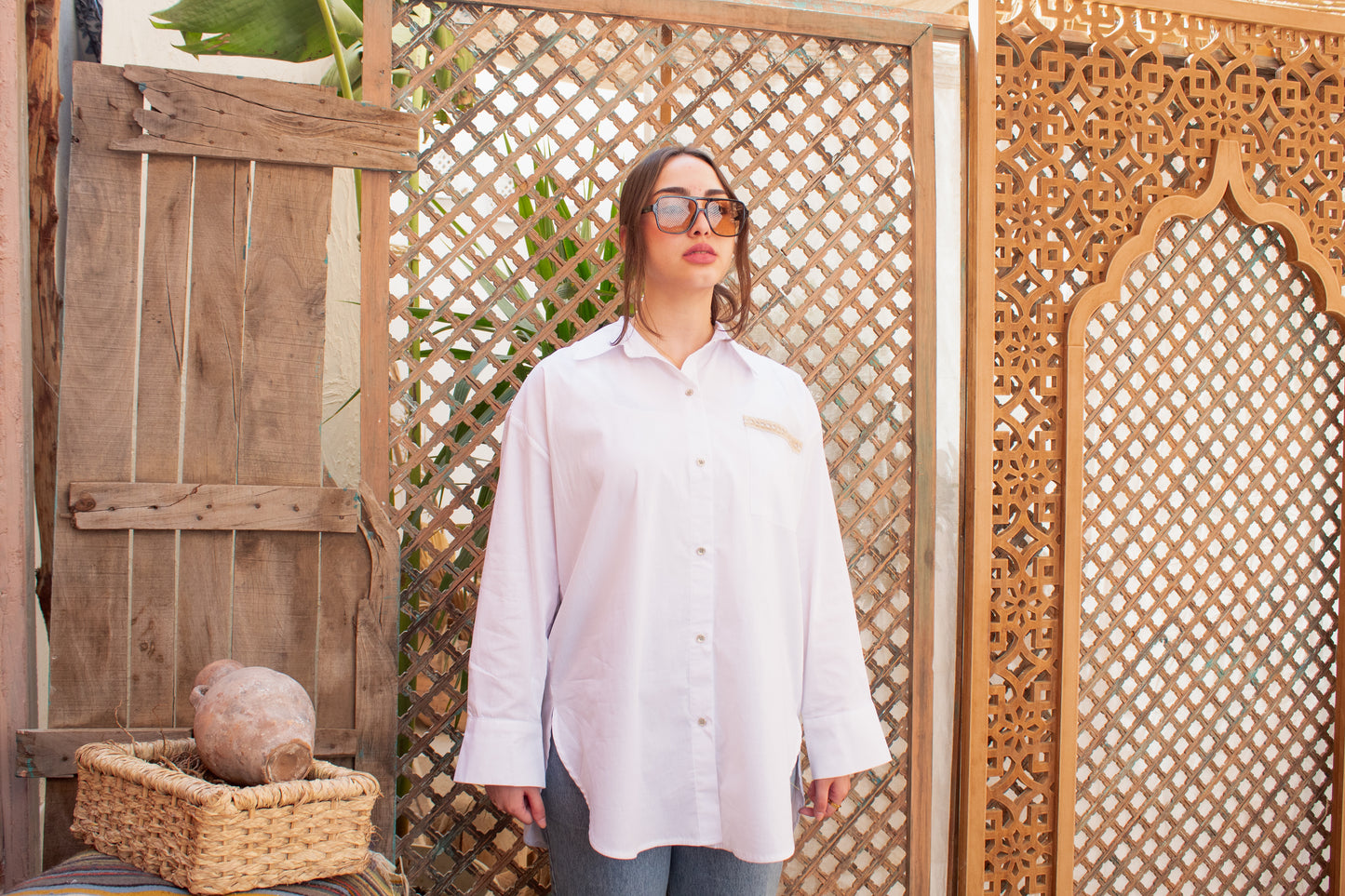 Poplin basic white shirt with silk ribbon