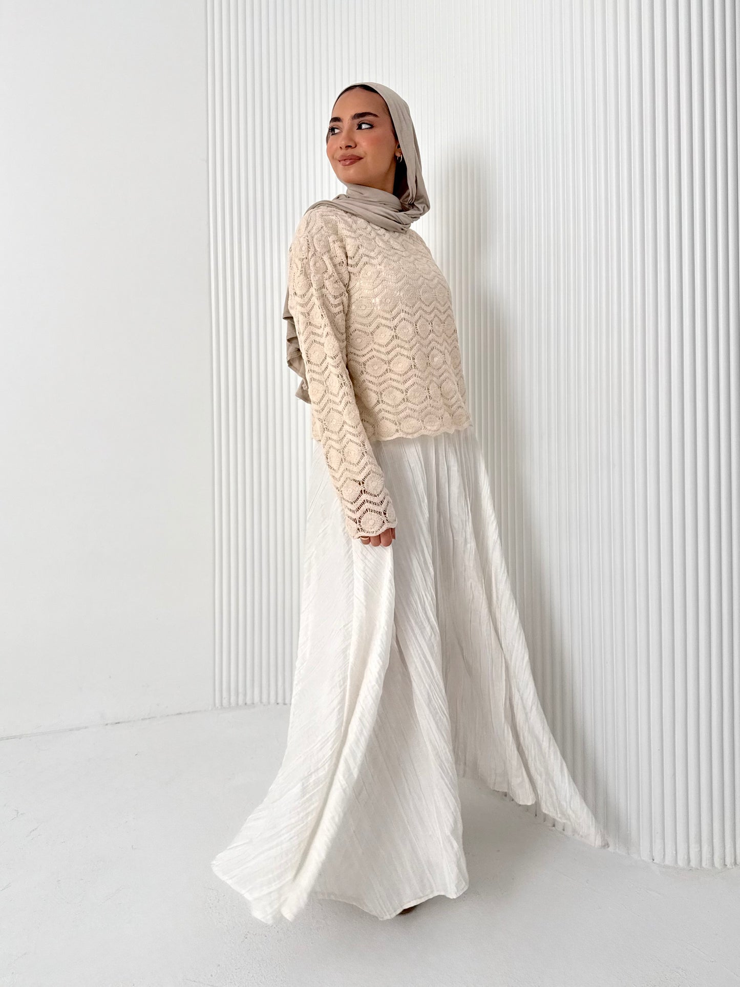Crushed skirt in shimmered White