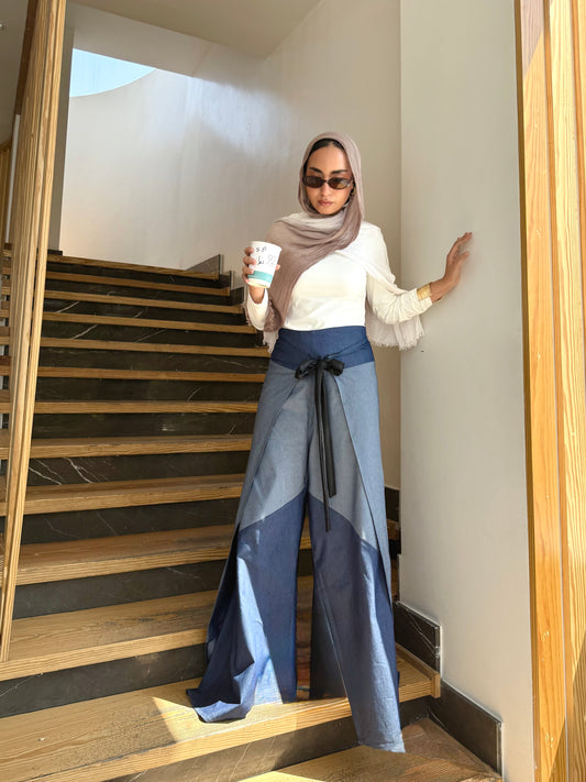 Light denim pants
