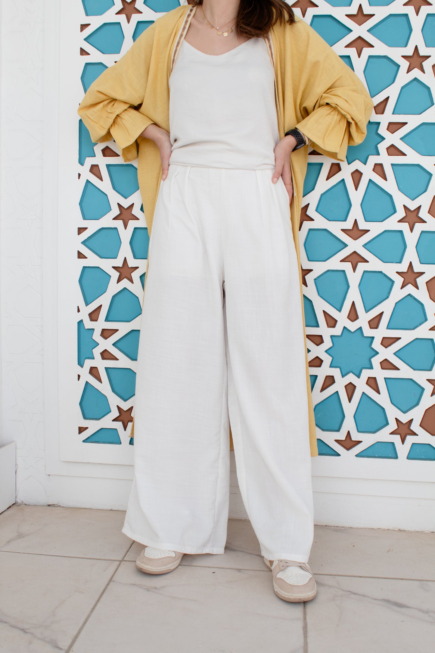 White linen wide leg pants