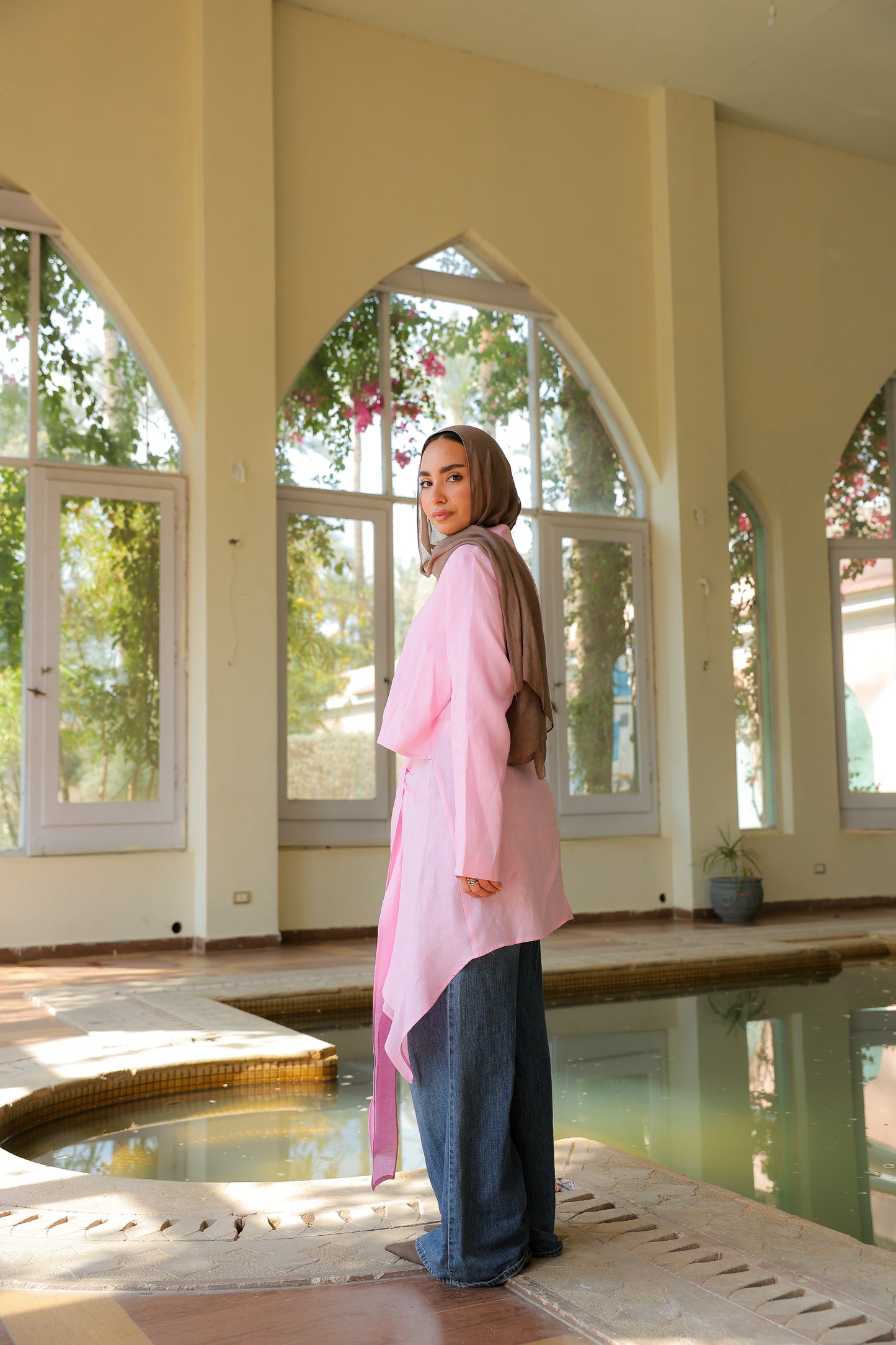 Paneled Tie-front shirt in pink
