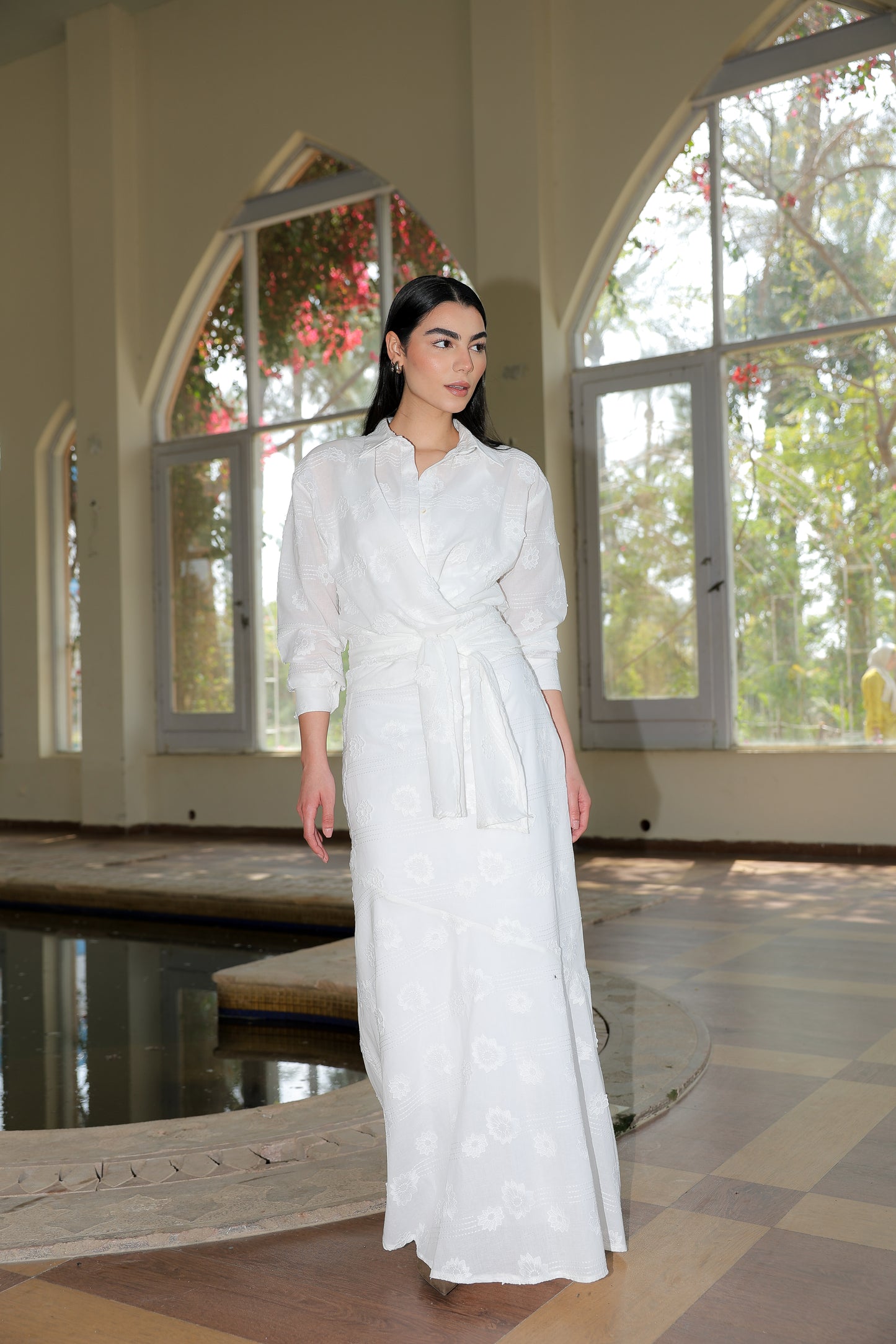 feminine set In White Richelieu lace