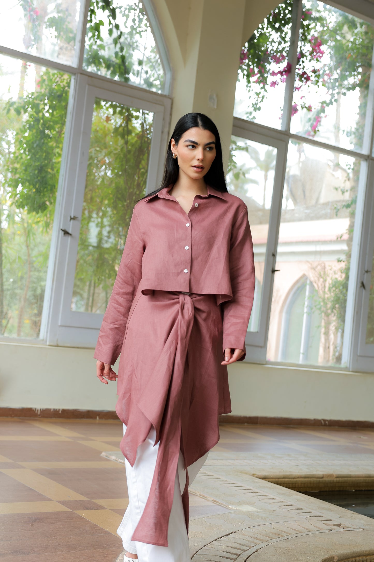 Paneled Tie-front shirt in rosewood