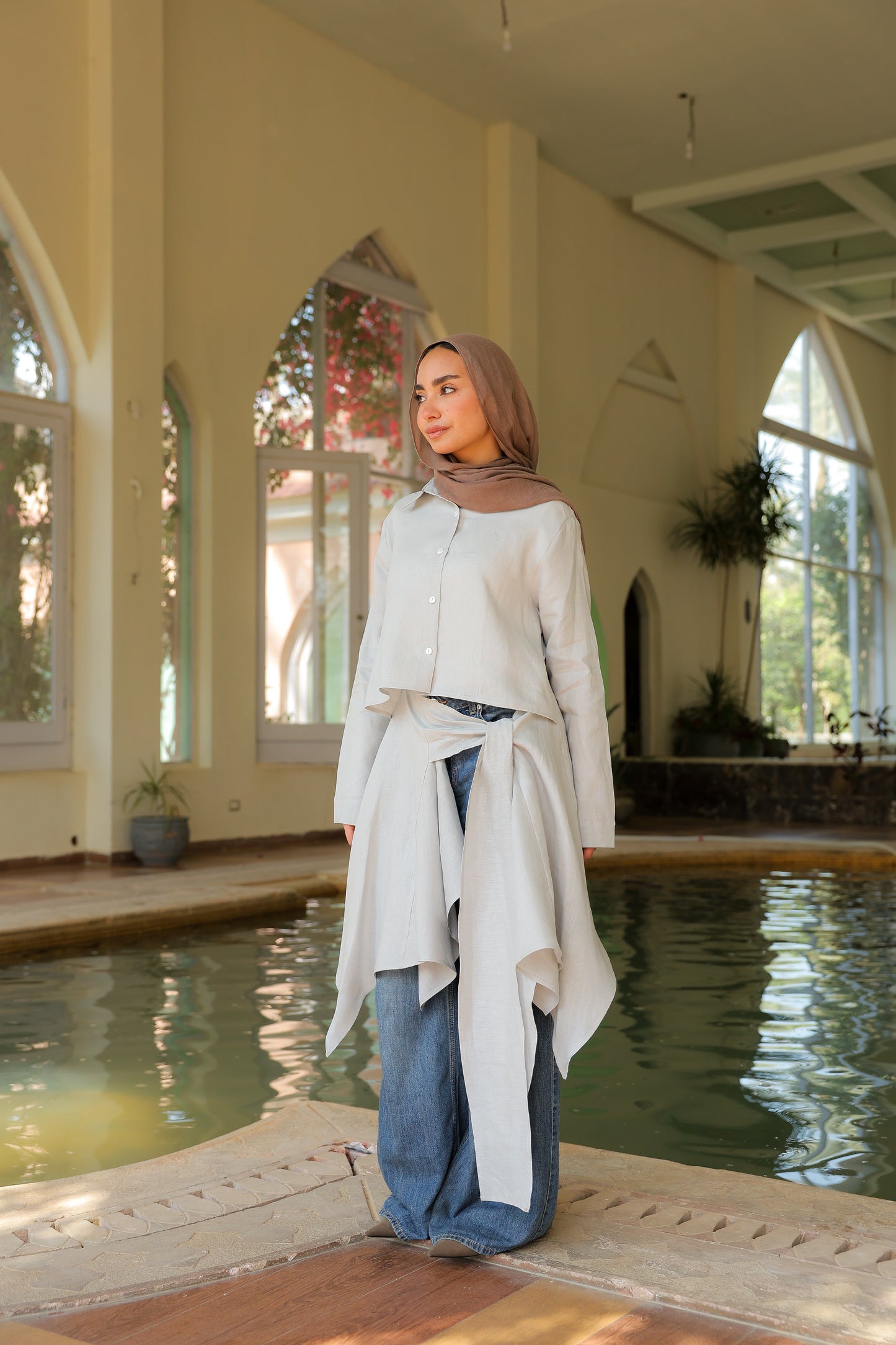 Paneled Tie-front shirt In light gray